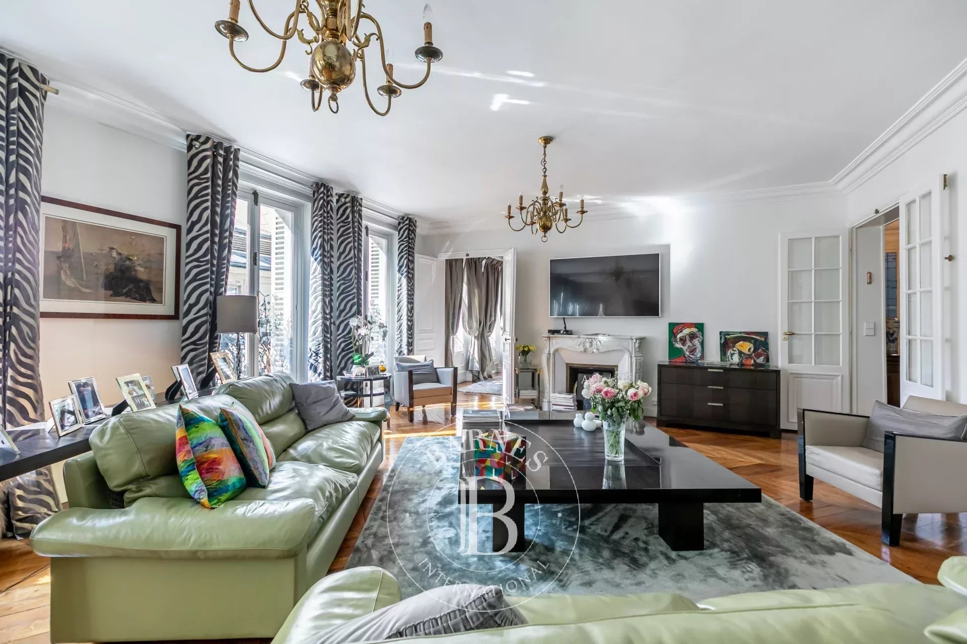 Daire Paris 8ème - picture 4