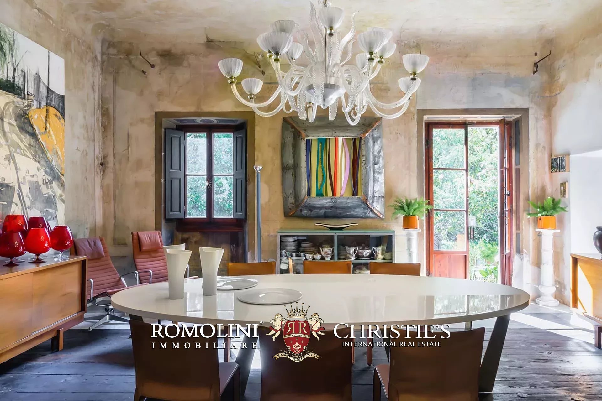 11 Bedroom Villa/Townhouse's Image 8
