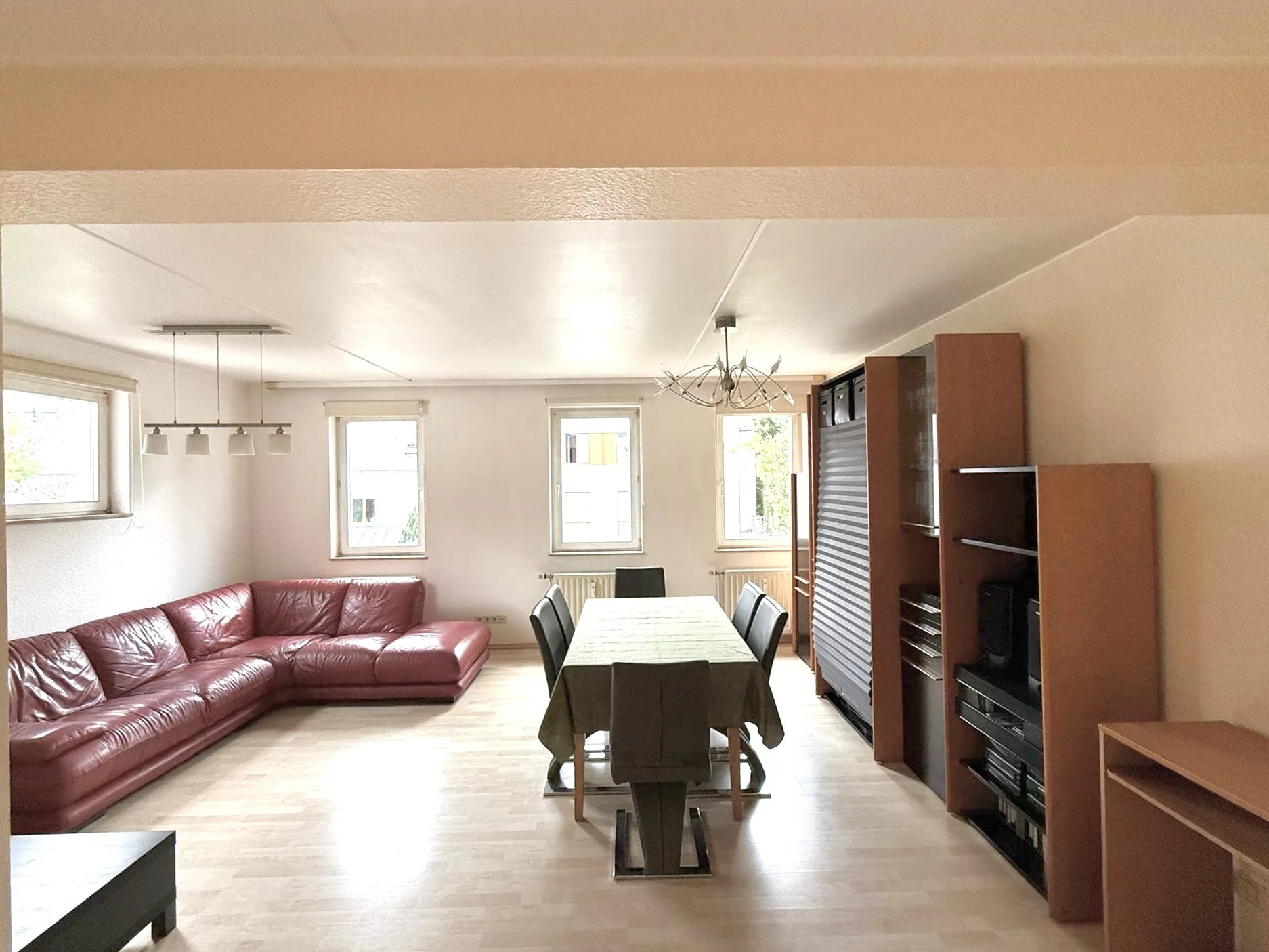 Agence immobilière de AXHOME IMMO SARL