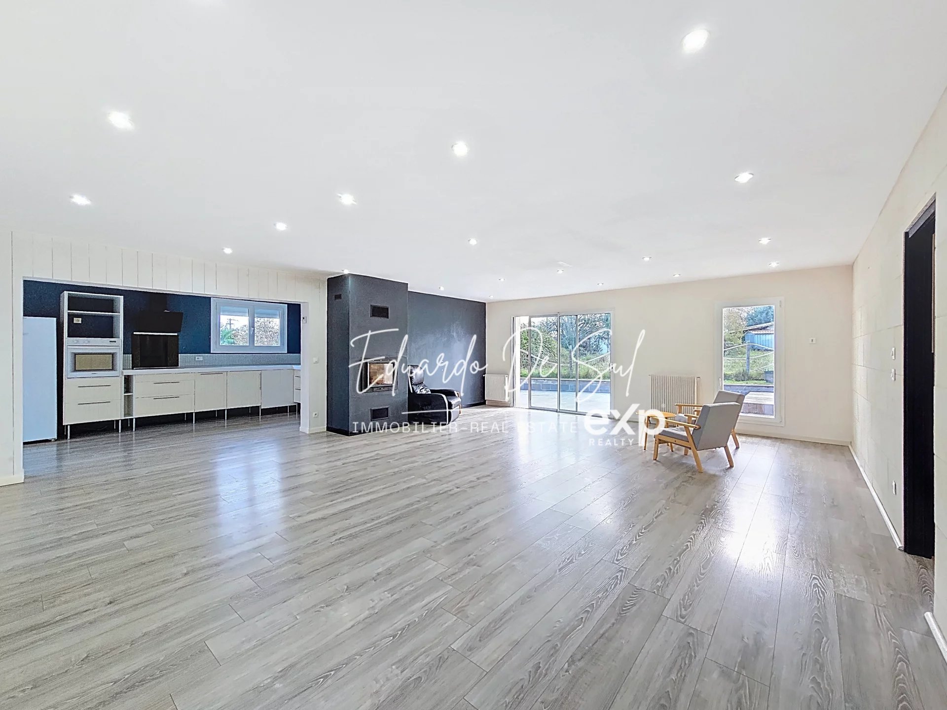 Maison plain-pied familiale de 161 m² – 4 chambres dont suite parentale – piscine, double garage