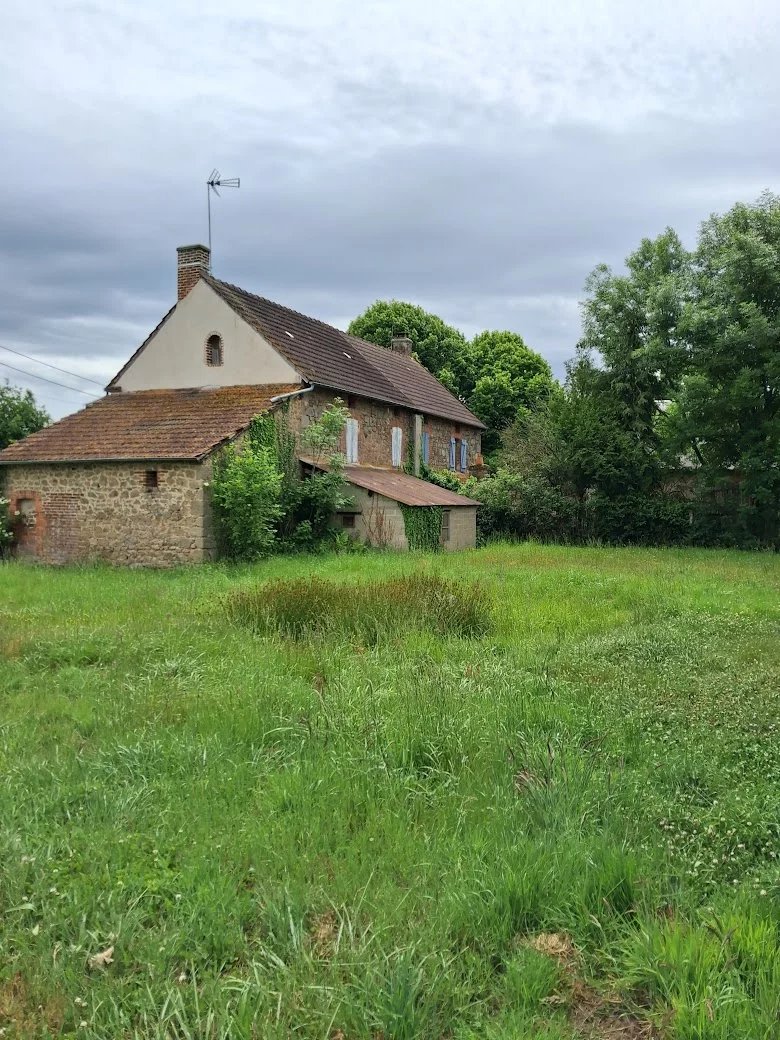 À vendre dans la Creuse, maison mitoyenne avec grande grange - Photo 4