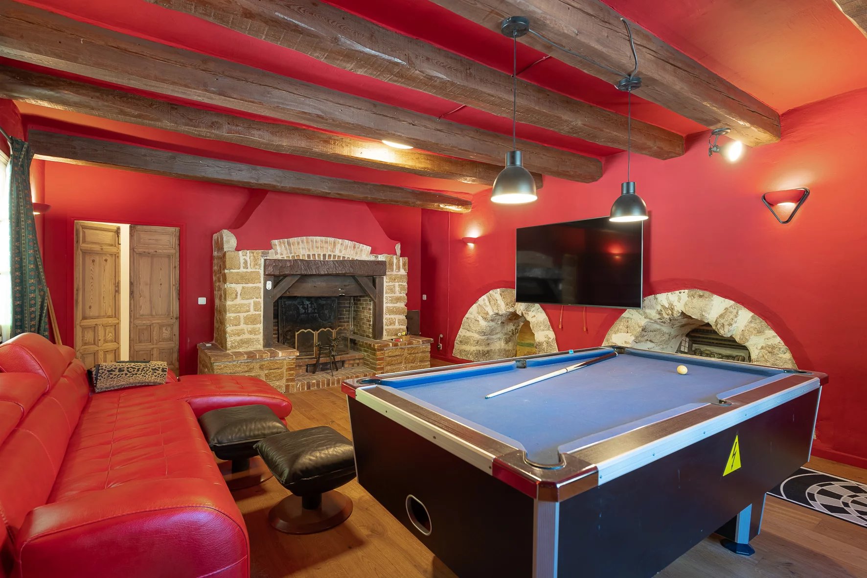 Magnificent 14th century property with pool  - Callian