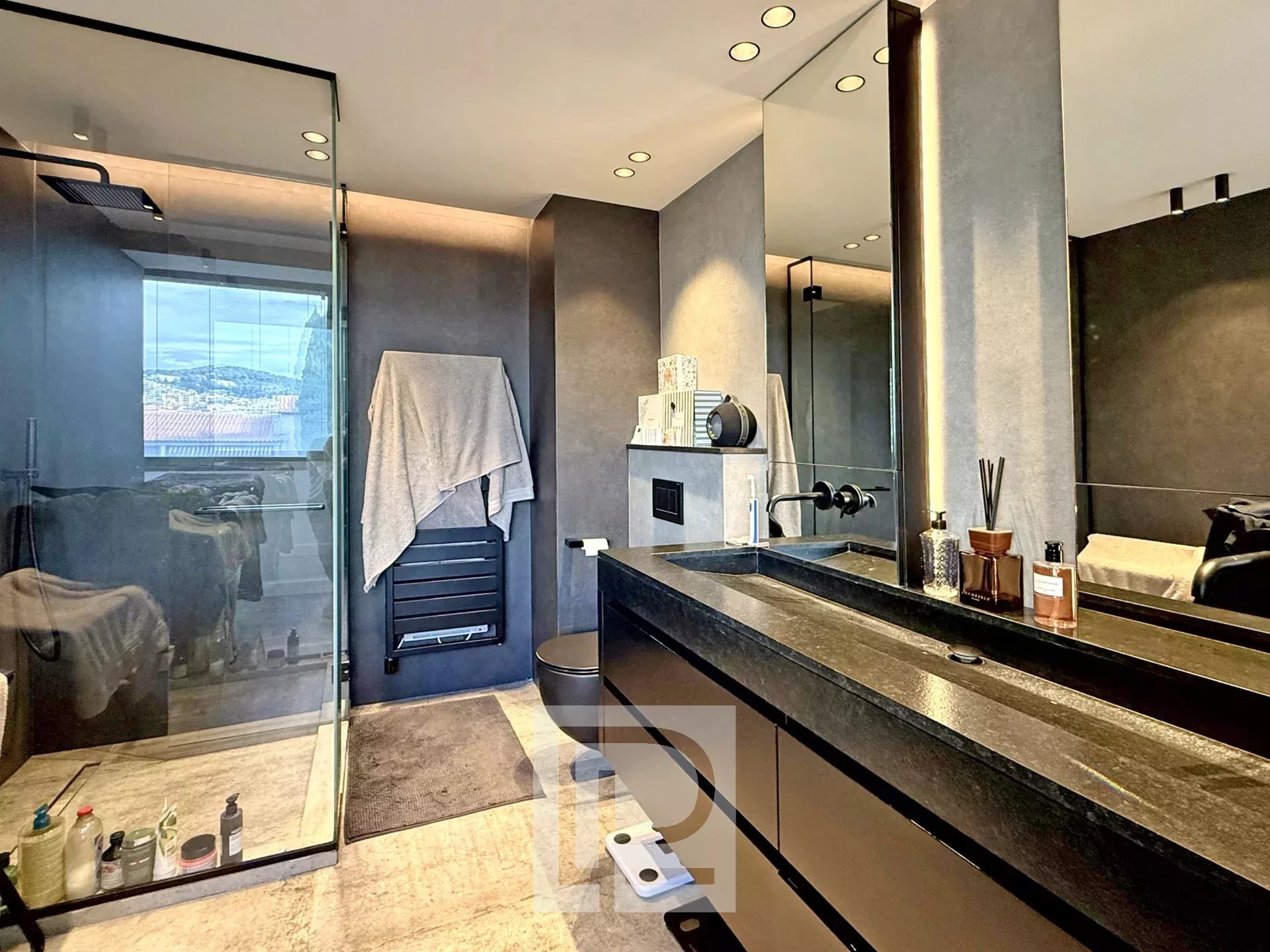 Le Cannet Europe - Completely renovated apartment with beautiful view
