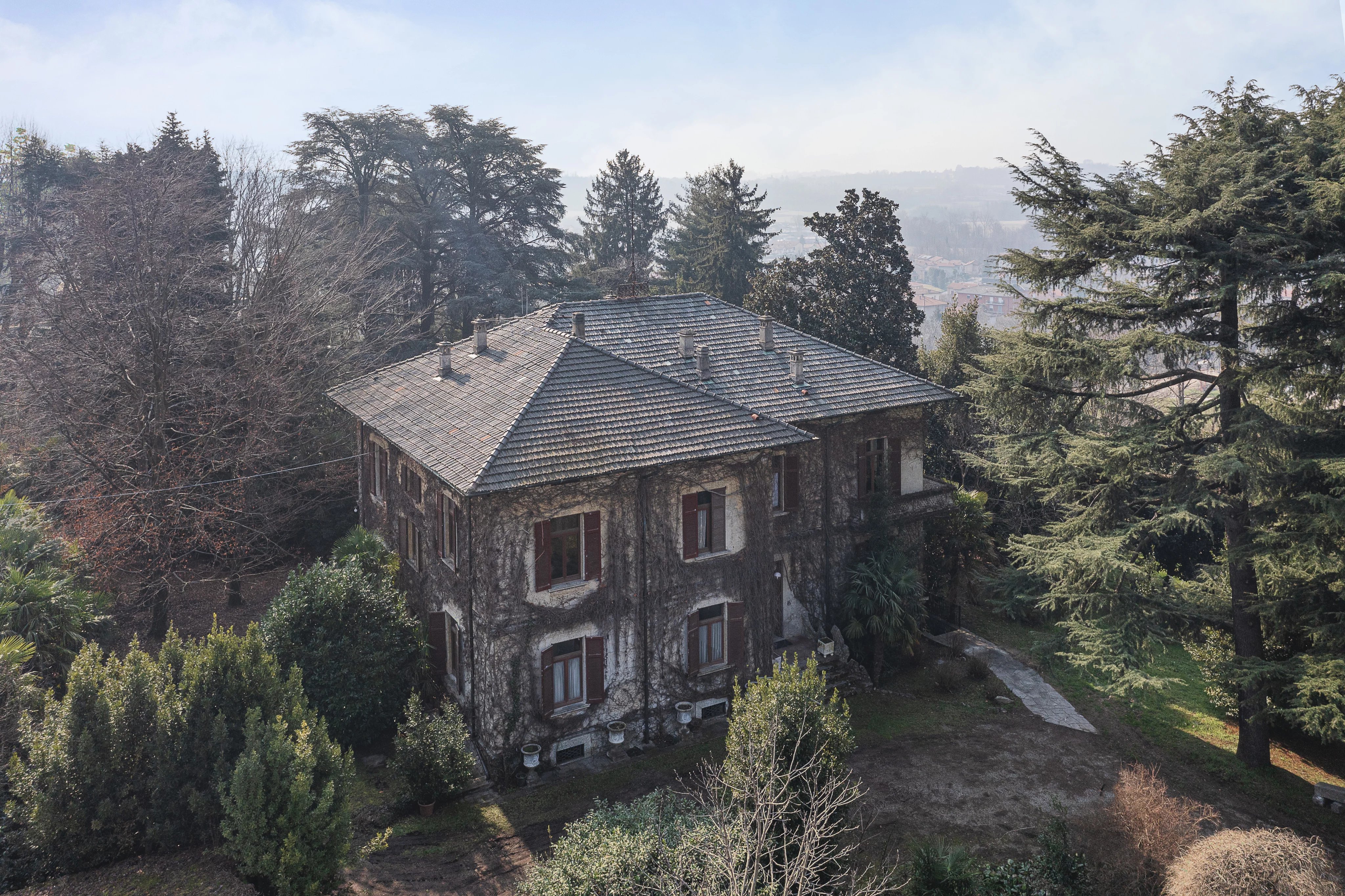 Exclusive Villa historique entourée d’un jardin privé luxuriant - picture 37 title=