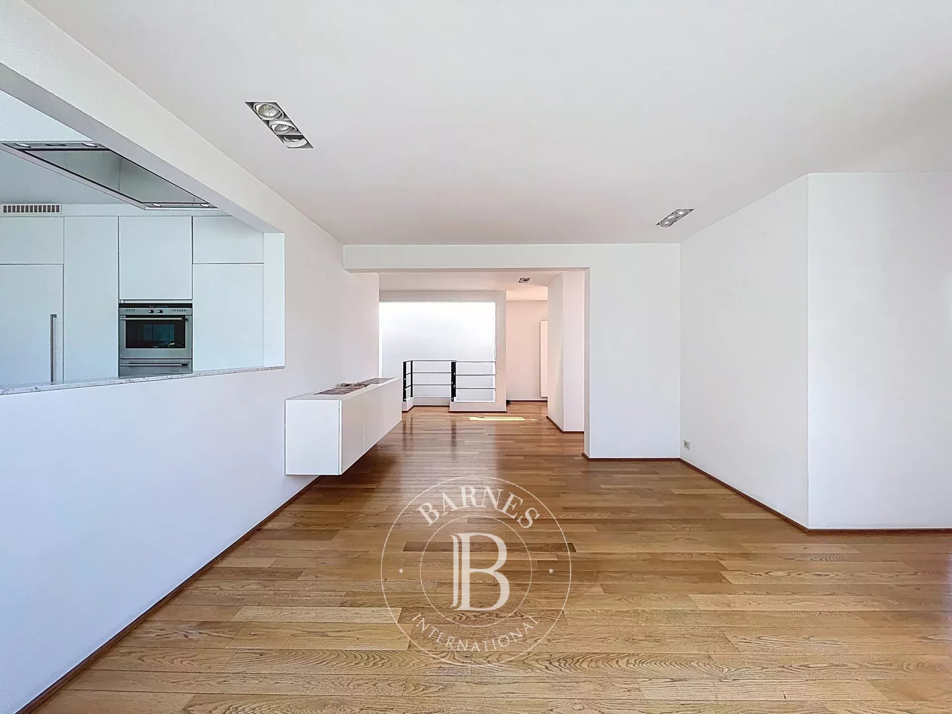 Floride Montjoie/Cavell- Penthouse d’exception - picture 10 title=