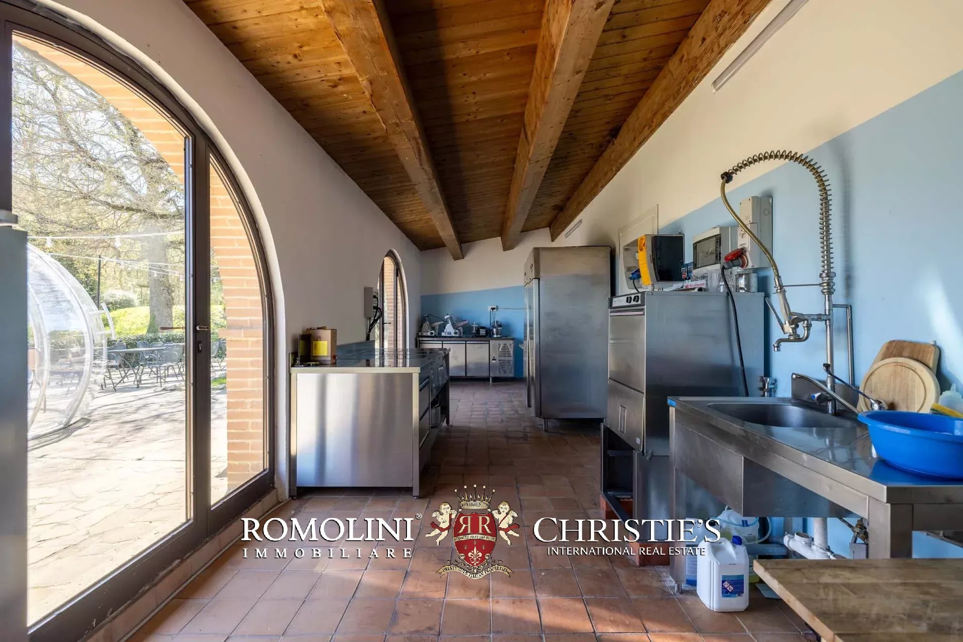 LUXUSANLAGE MIT 19 WOHNUNGEN IN DER TOSKANA, VAL D'ORCIA