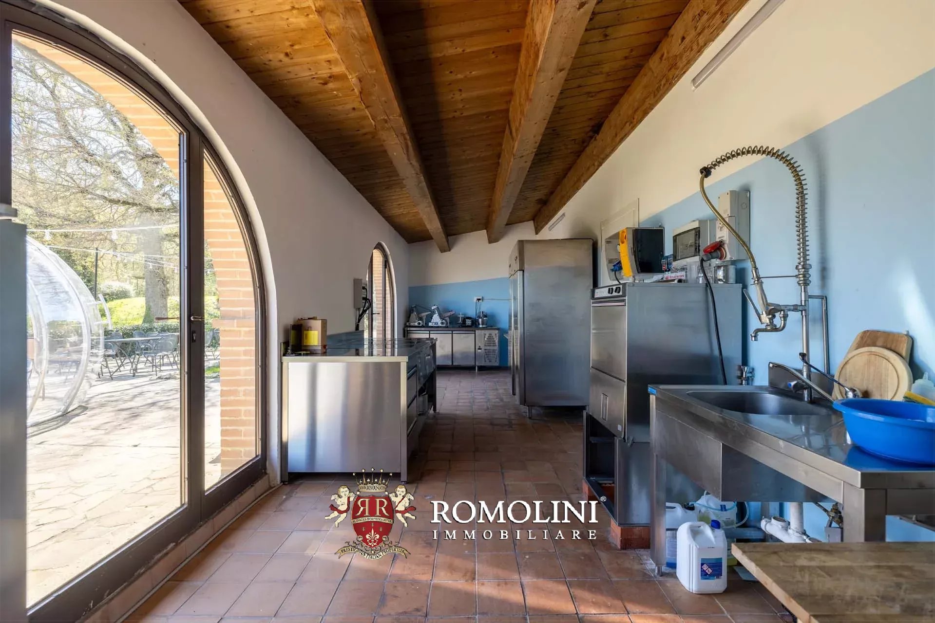 LUXUSANLAGE MIT 19 WOHNUNGEN IN DER TOSKANA, VAL D'ORCIA