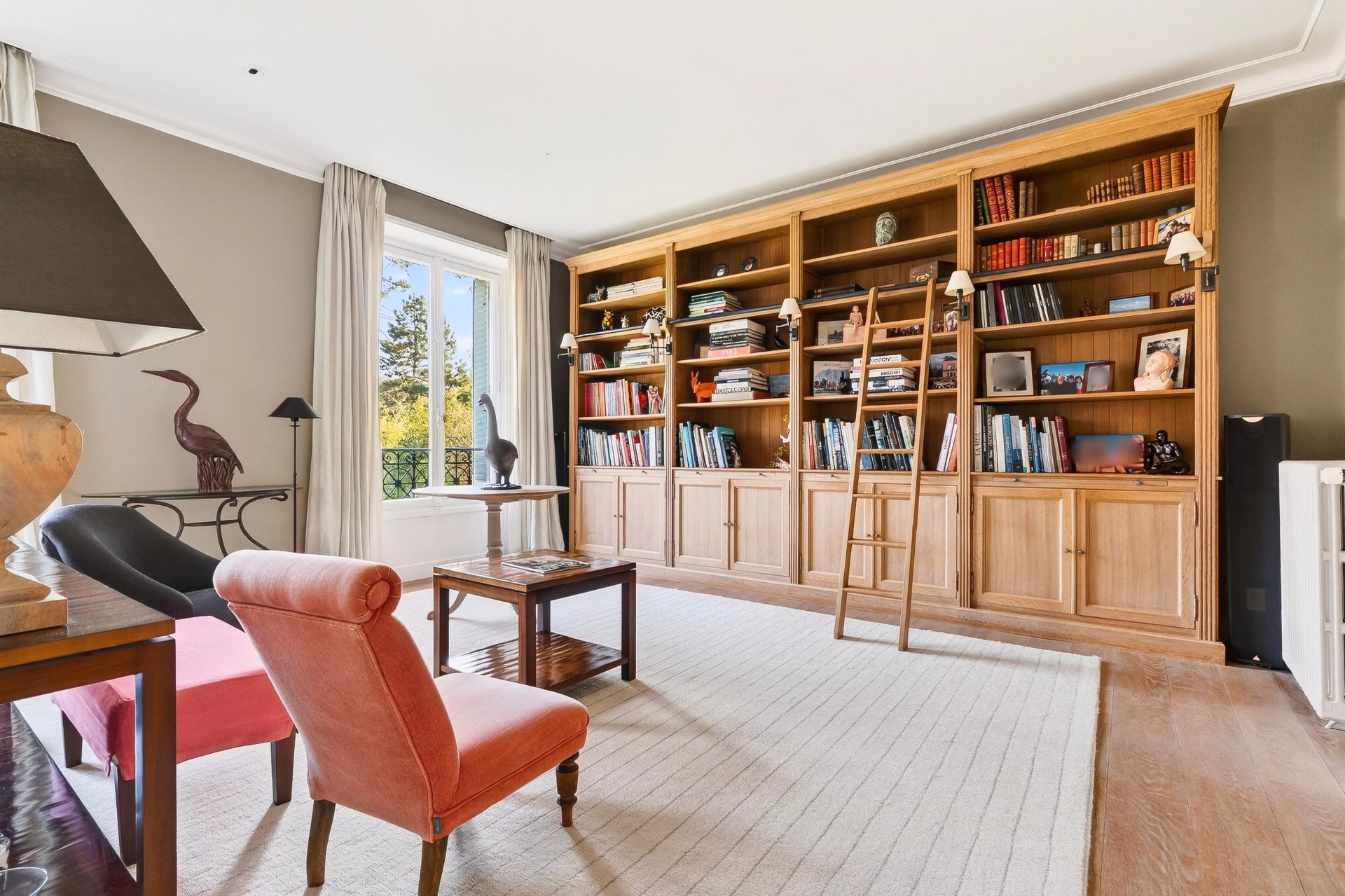 6 Bedroom Villa/Townhouse's Image 21