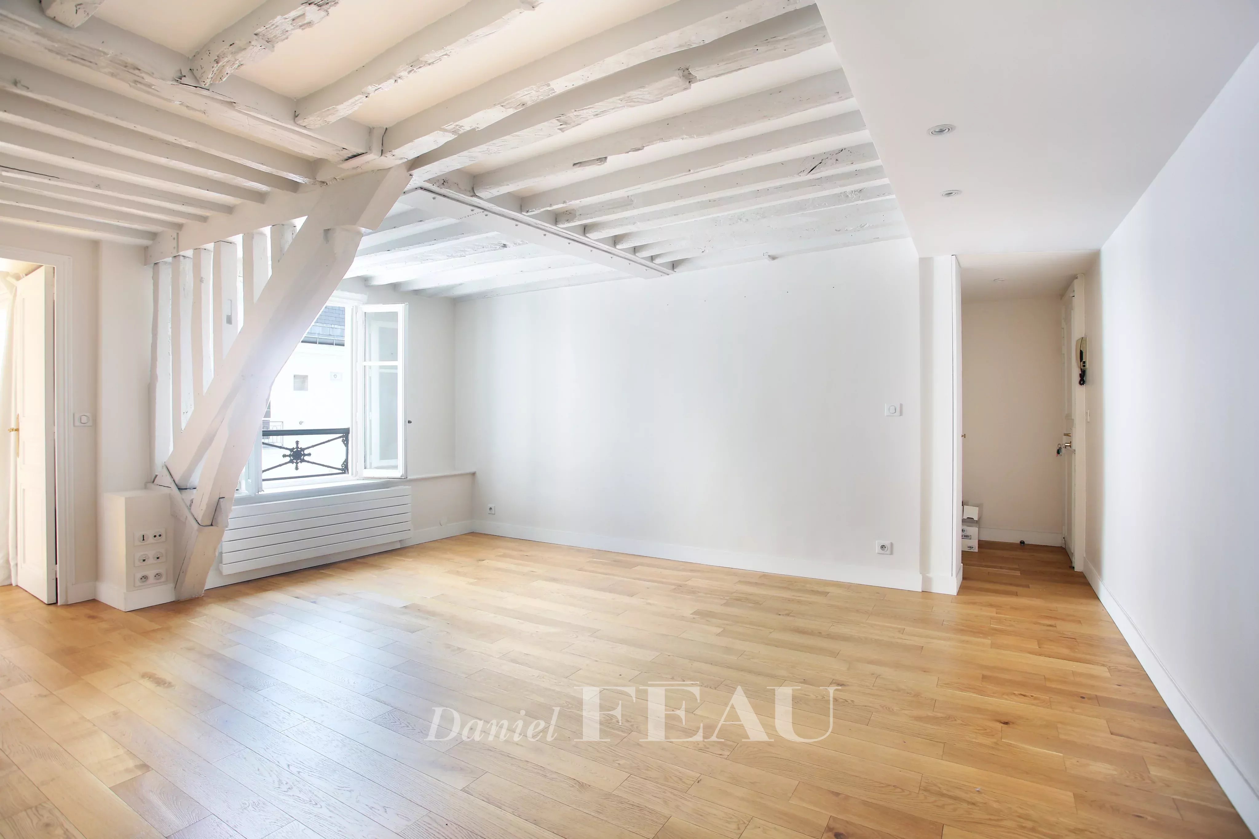 Sale Apartment Paris 7th