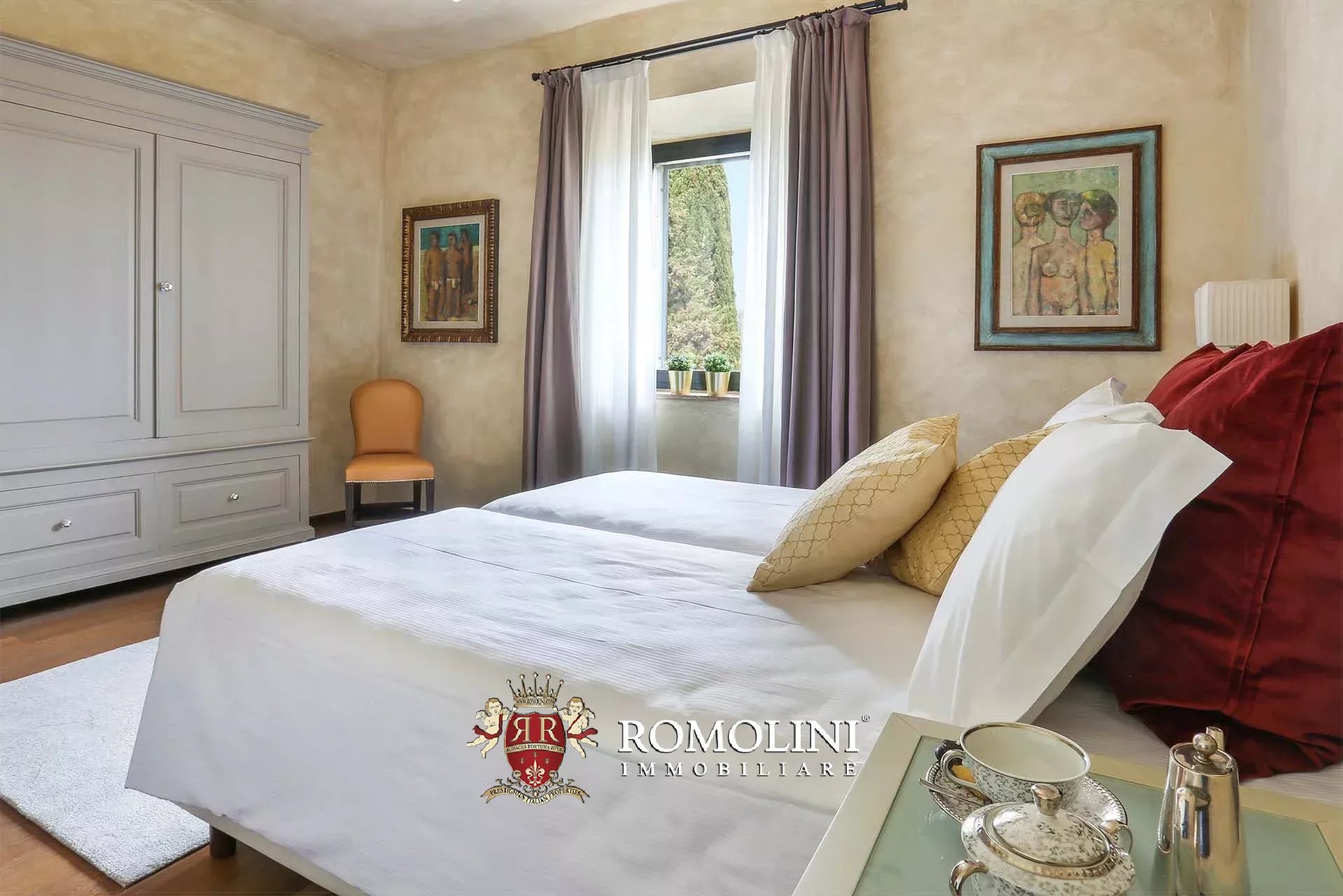 25 Bedroom Vineyard's Image 101