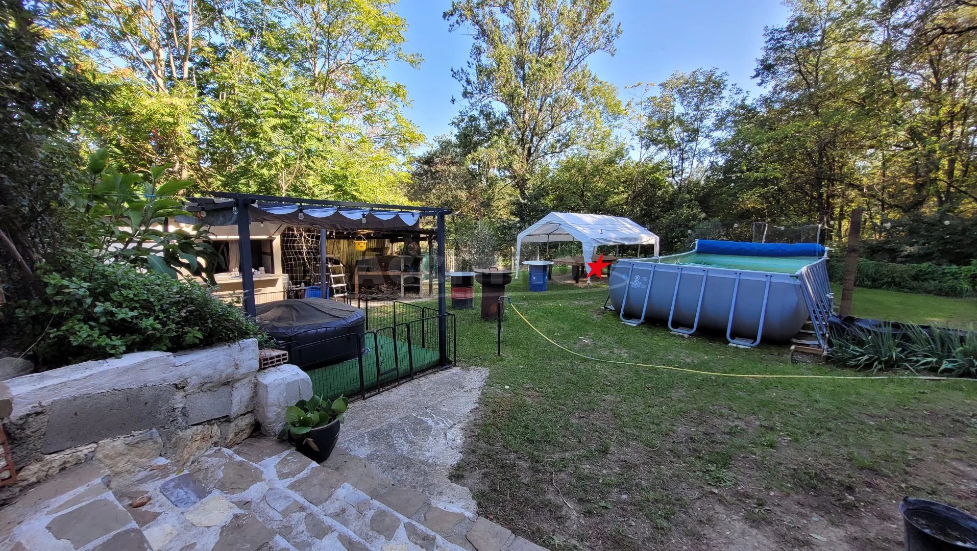 GRAULHET - MAISON + SOUS-SOL DE 200 M²