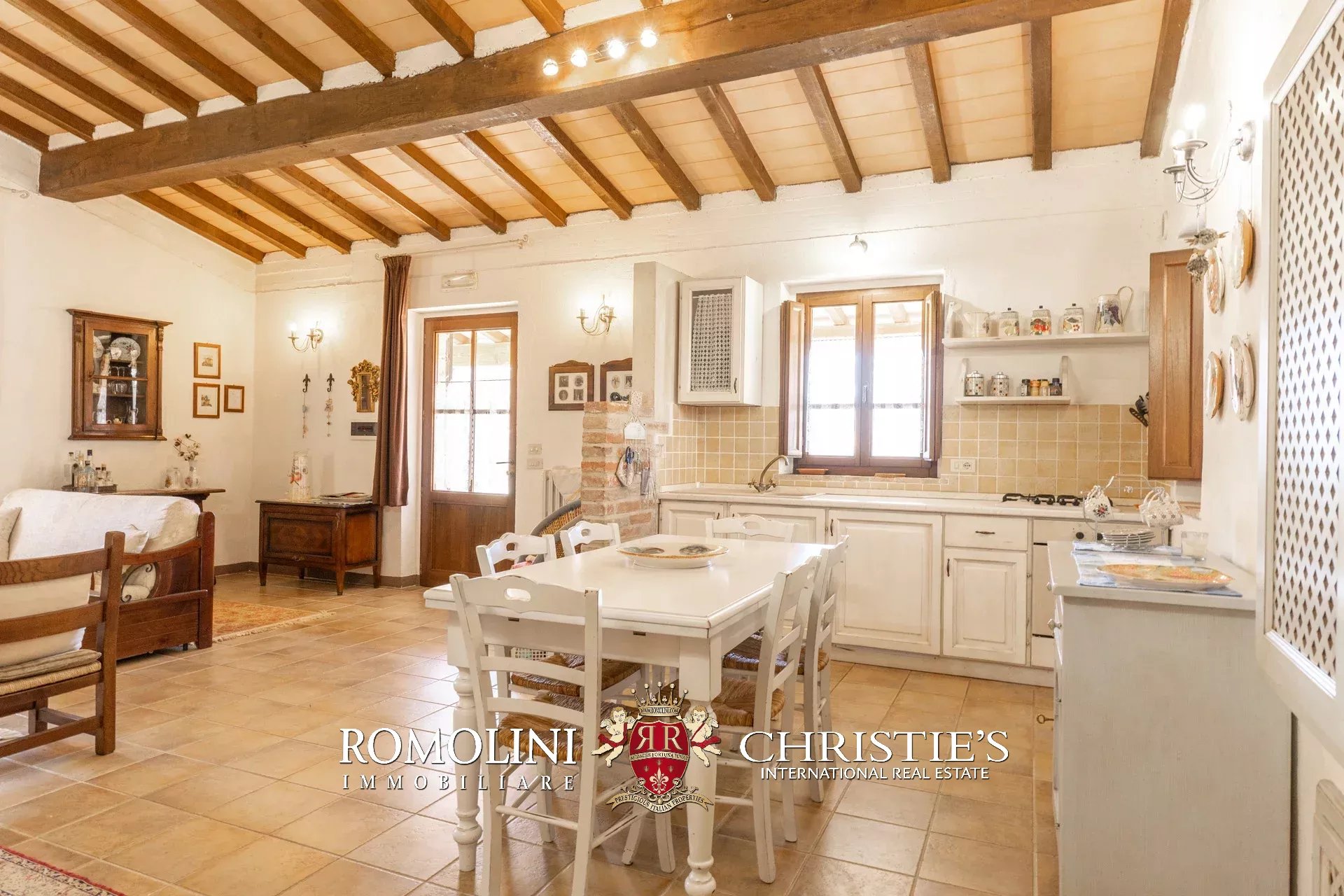 7 Bedroom Villa/Townhouse's Image 77