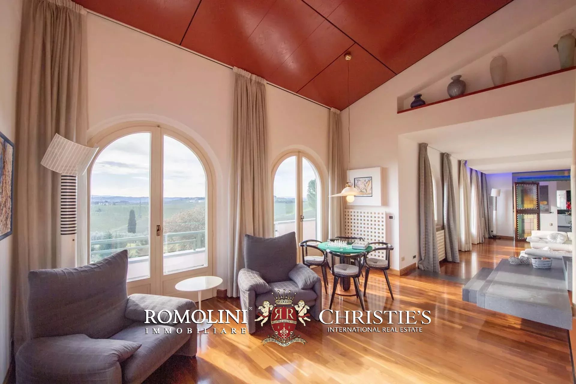 5 Bedroom Villa/Townhouse's Image 27