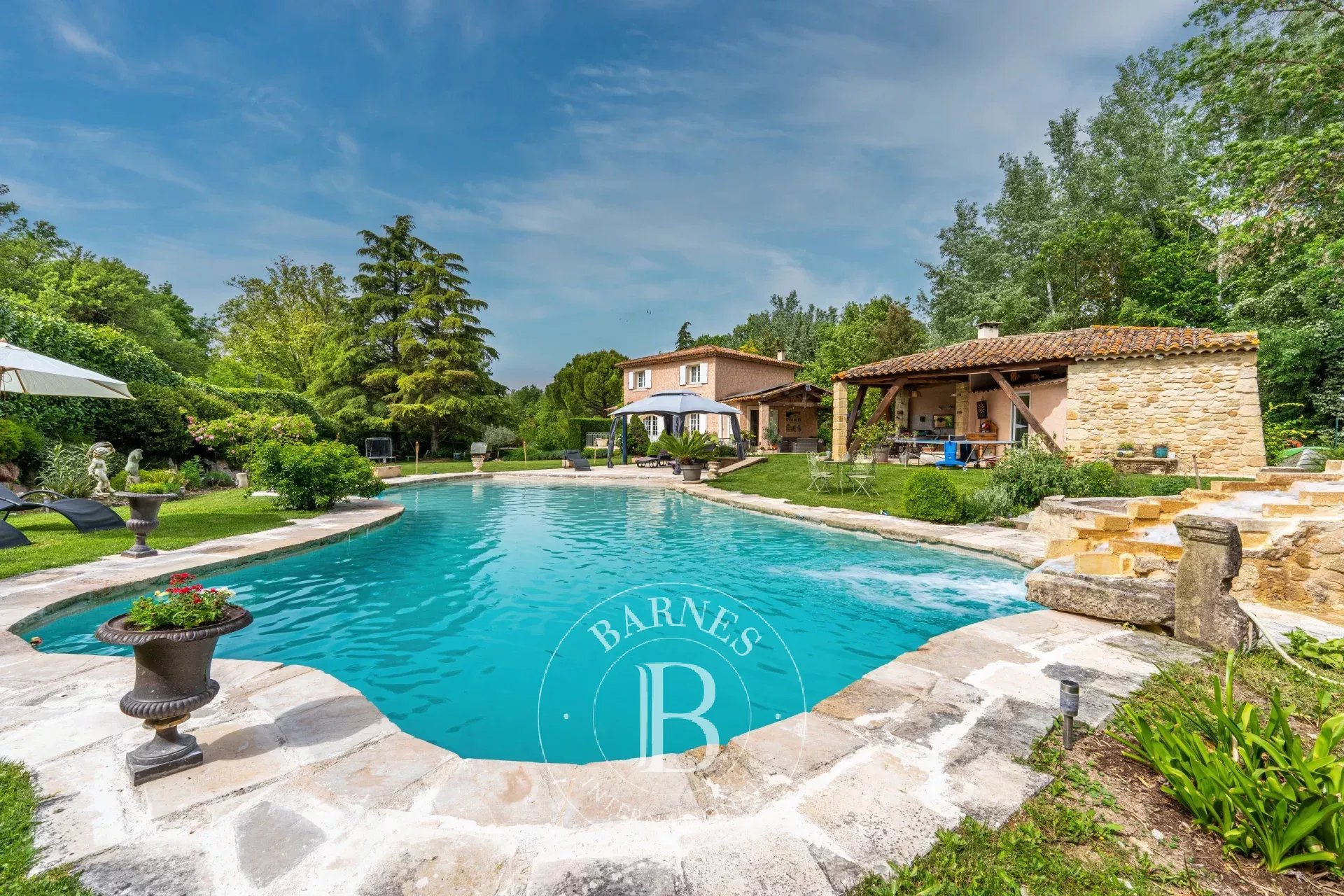 AIX EN PROVENCE NORTH - 15 MINUTES AIX-EN-PROVENCE - HOUSE 200sqm (350sqm in total) - LAND 4000m² - 3 BEDROOMS - ANNEXE - BASEMENT - GARDEN - SWIMMING POOL - SECLUDED - picture 27