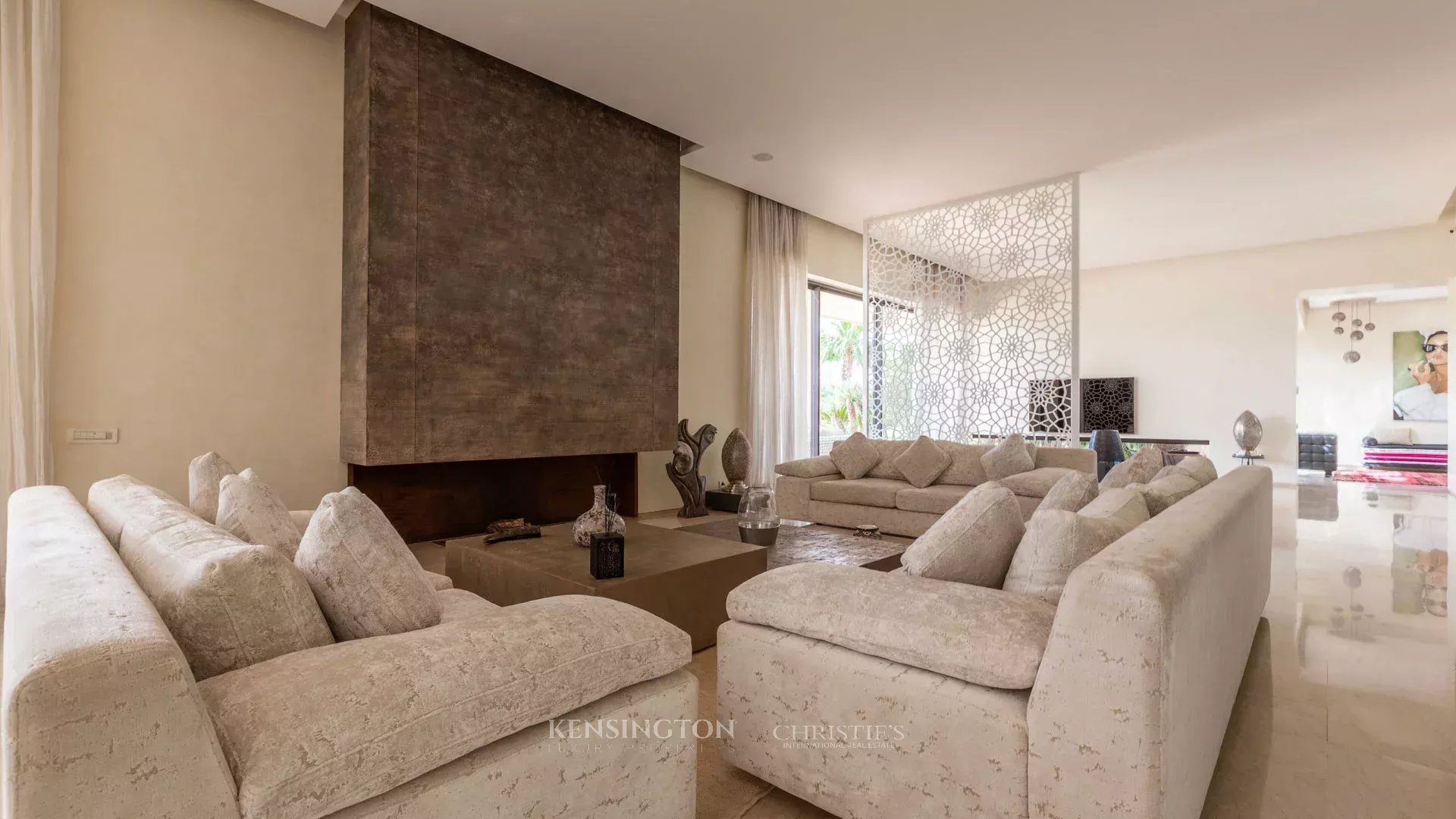 6 Bedroom Villa/Townhouse's Image 9