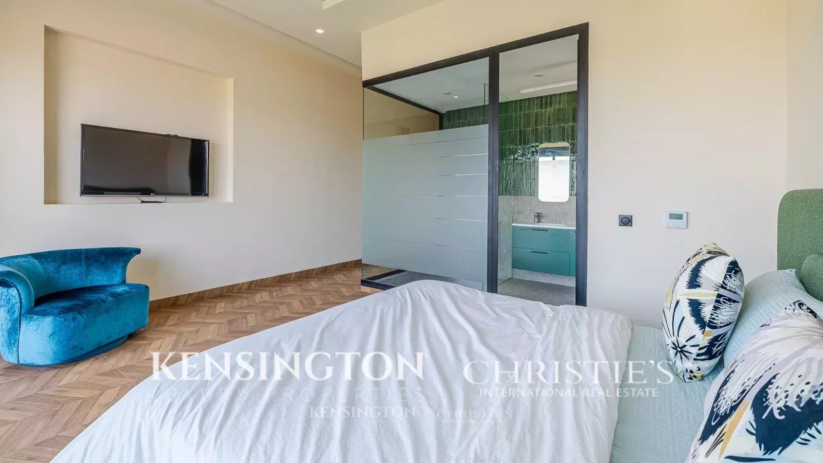 4 Bedroom Villa/Townhouse's Image 14