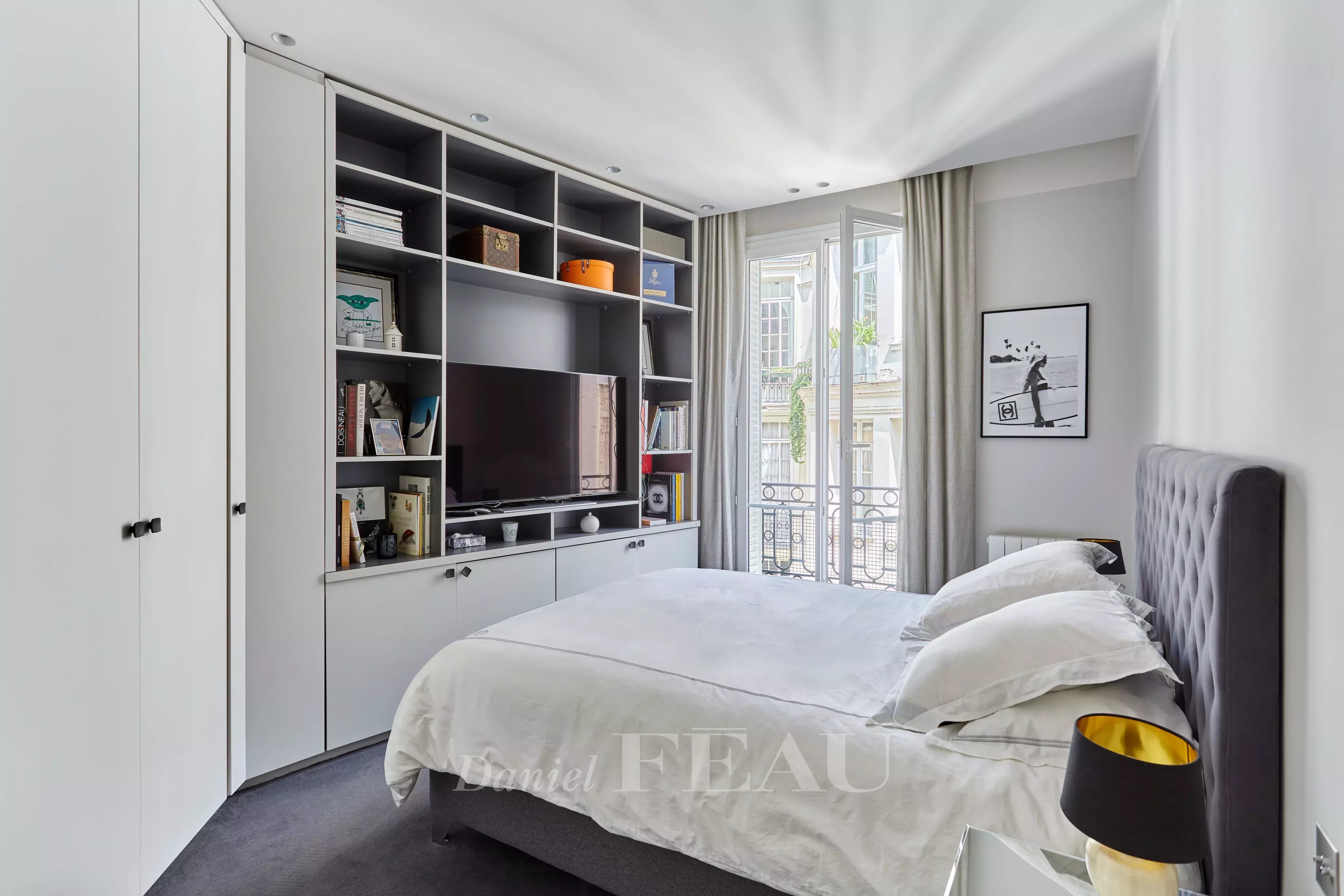 Sale Apartment Paris 16th