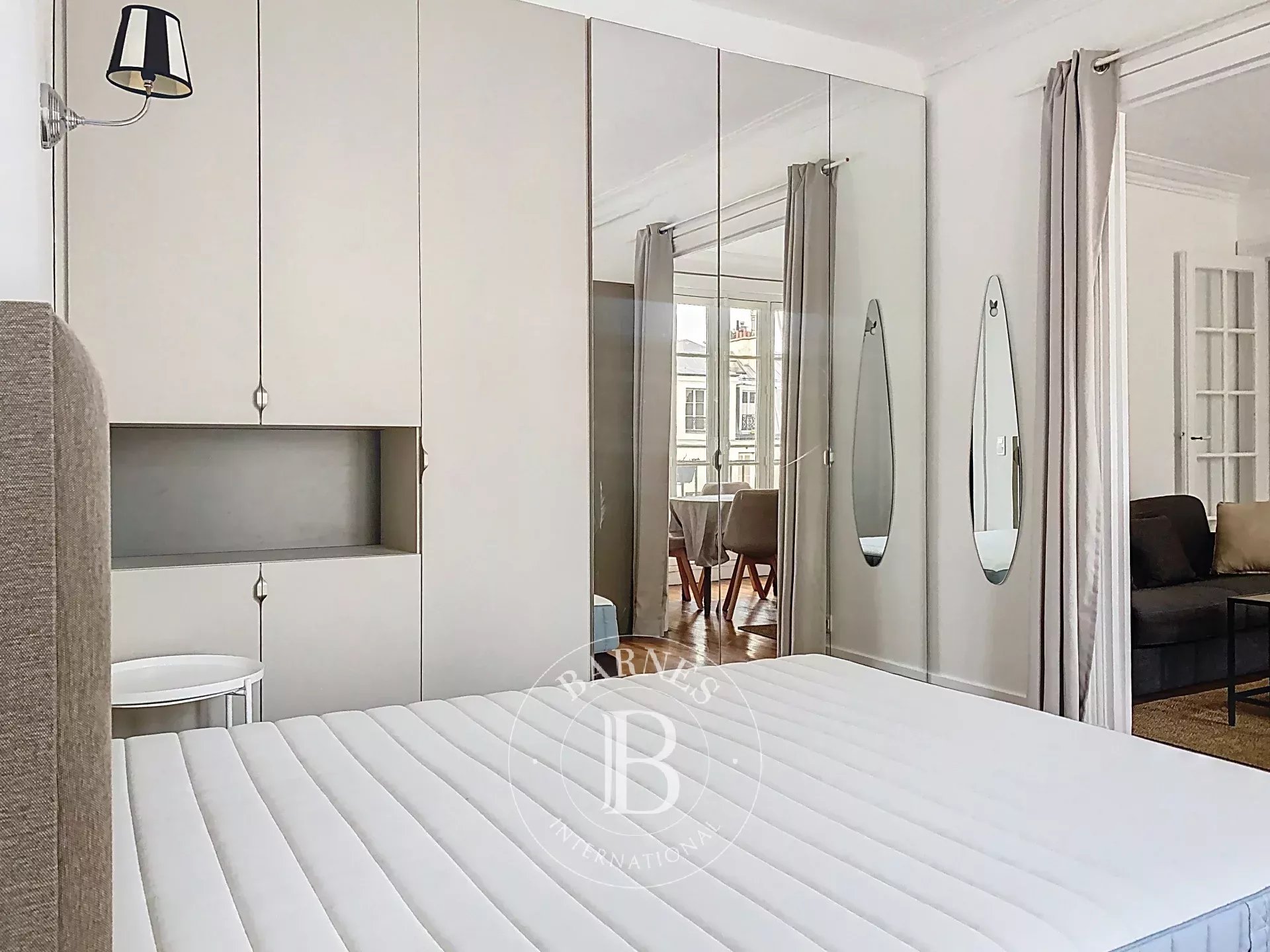 Daire Paris 18ème - picture 8