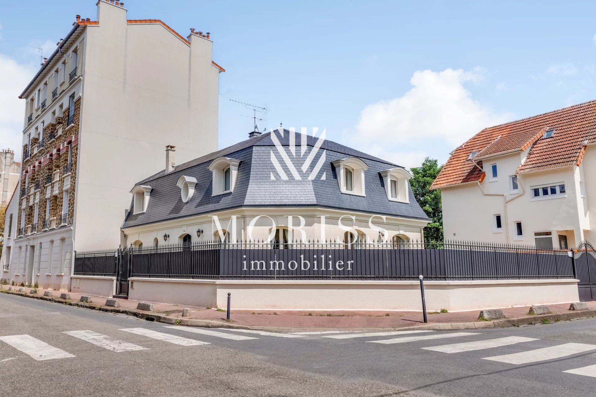 Saint-Maur-des-Fossés Maison de 6 pièces de 259 m2 utiles - Image 1