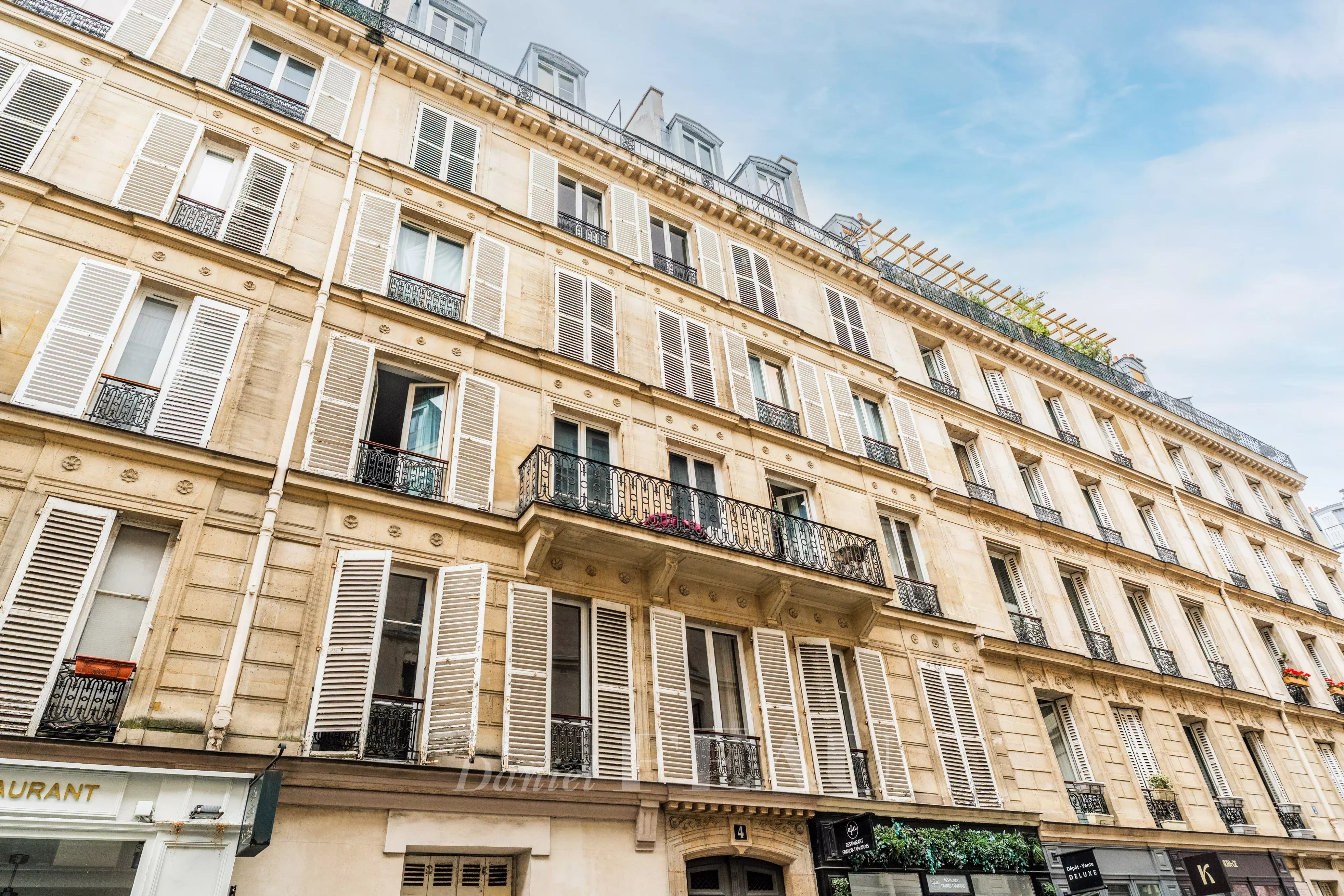 Sale Apartment Paris 4th