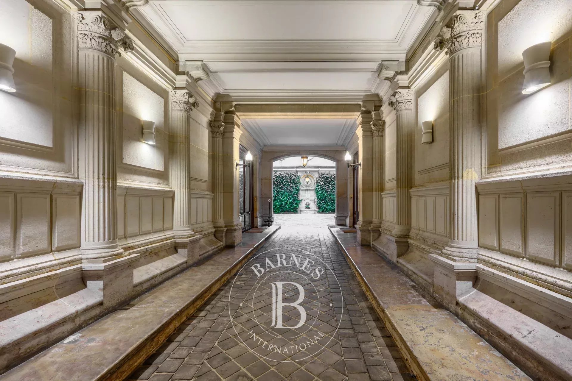 Daire Paris 8ème - picture 19