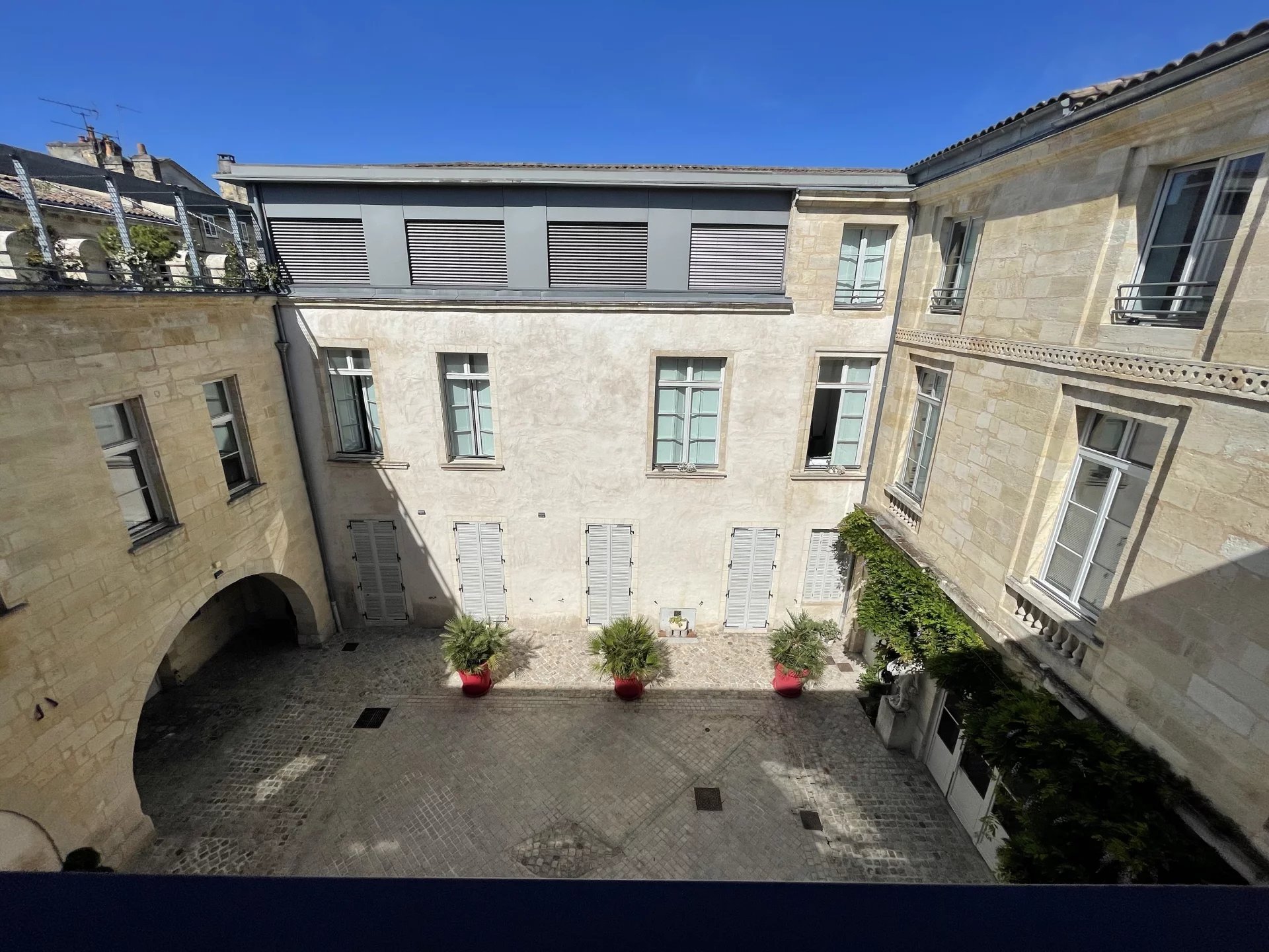 Rental Apartment Bordeaux Centre historique