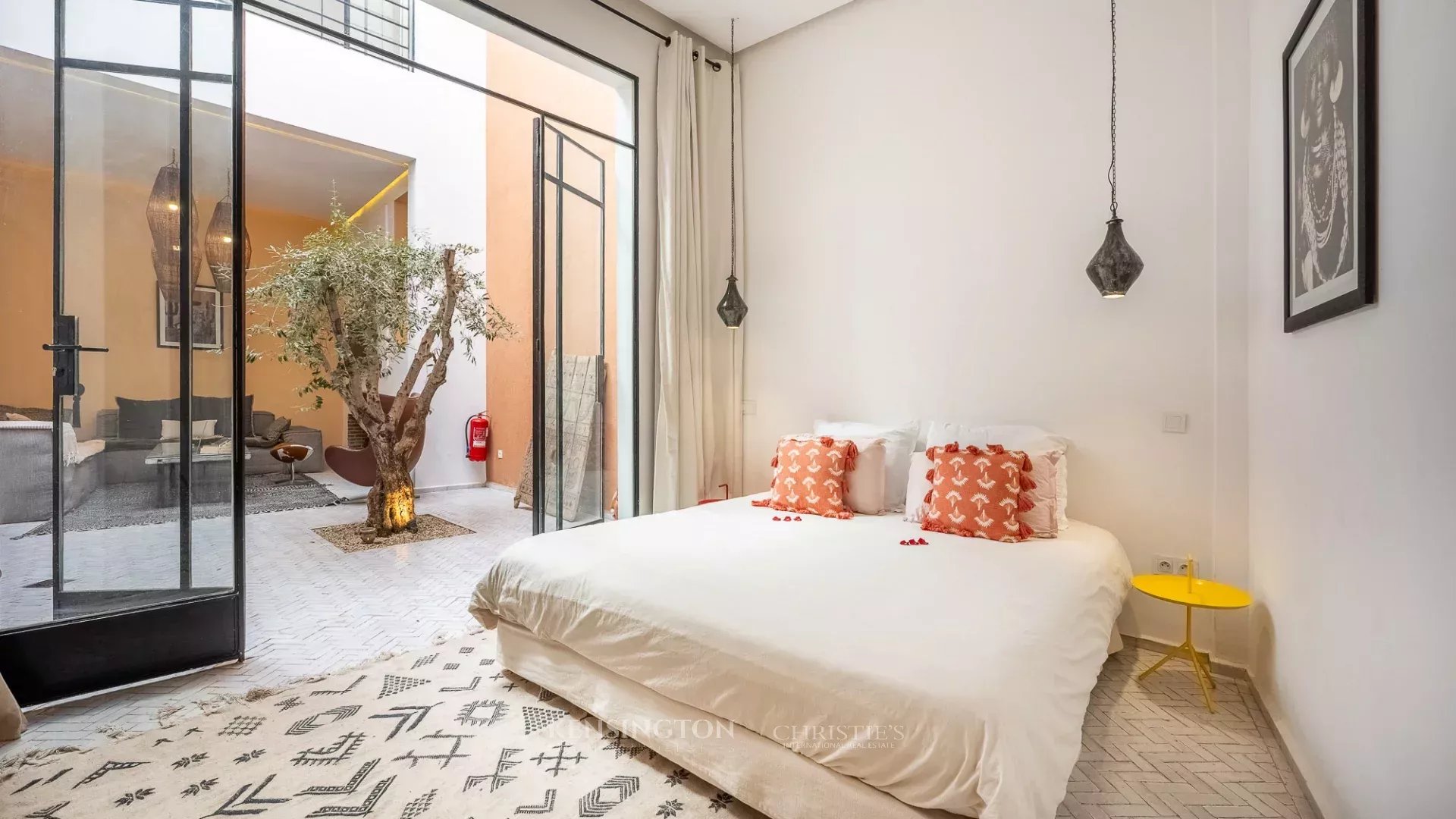 4 Bedroom Villa/Townhouse's Image 4