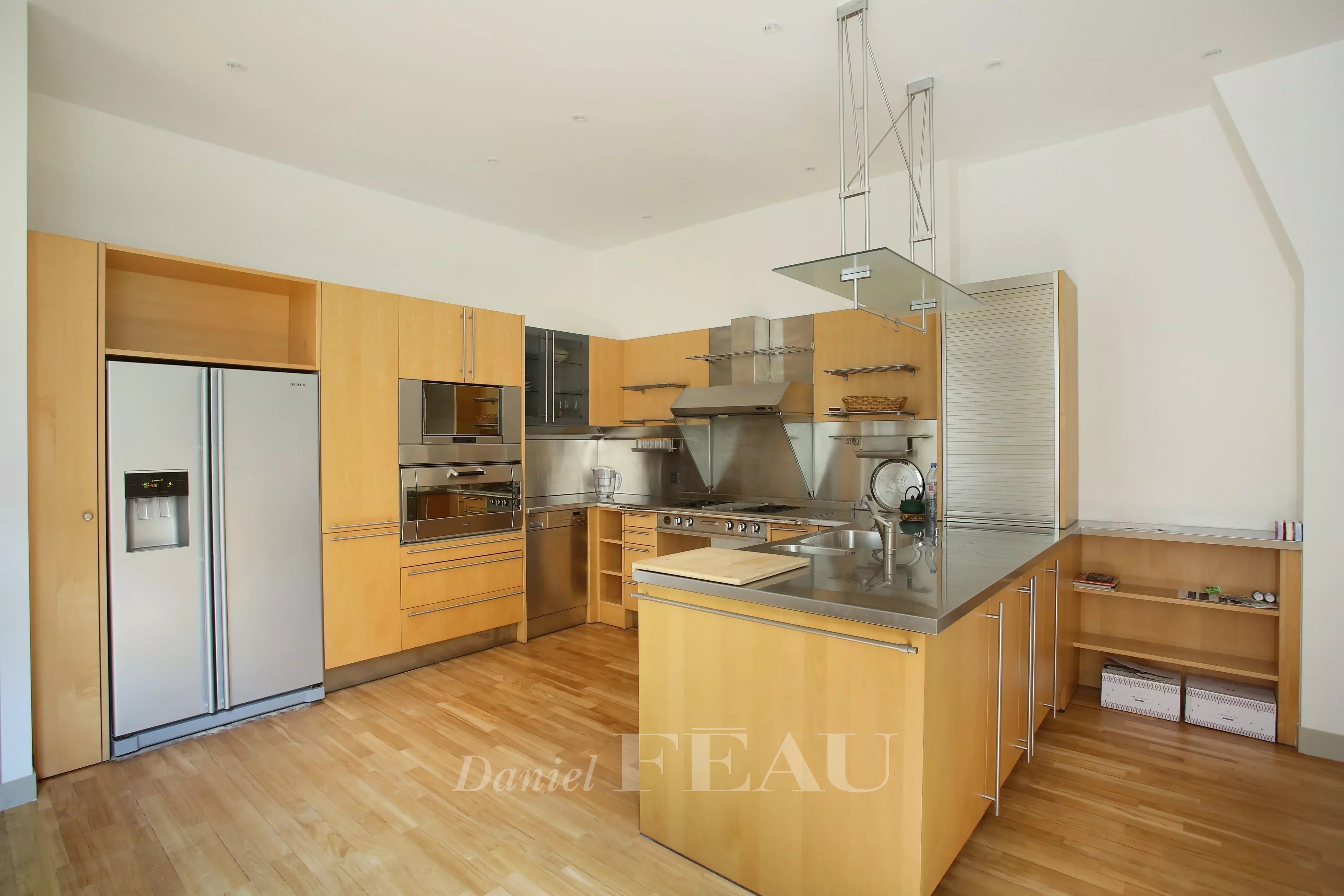 Kitchen Wooden floor Stainless steel