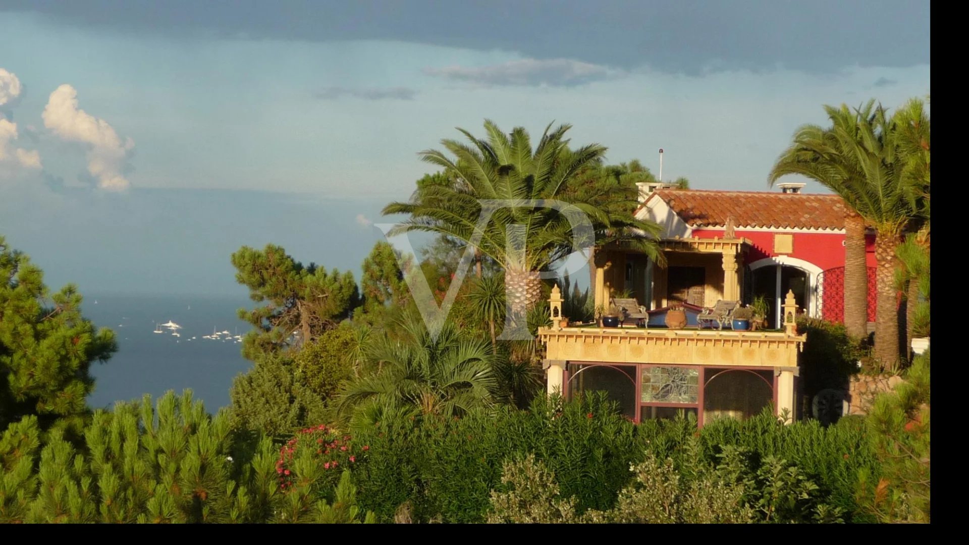 Spektakulärer Ausblick in der Nähe von Cannes