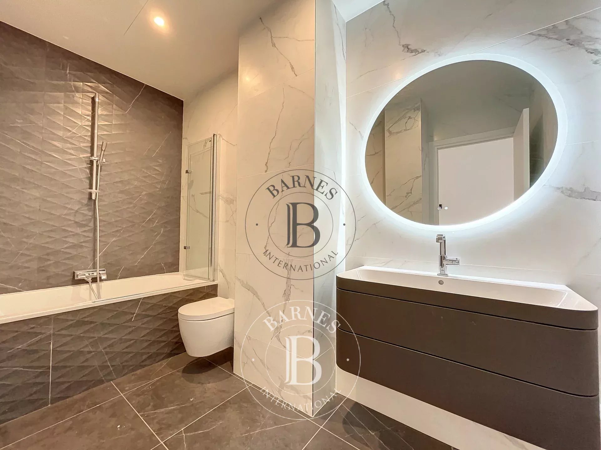 Daire Paris 8ème - picture 23