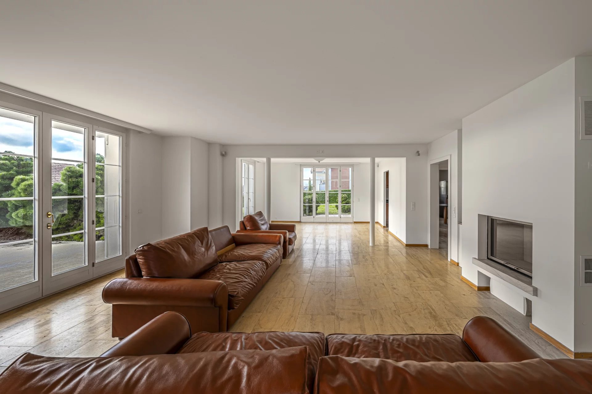 Sale House Mont-sur-Rolle