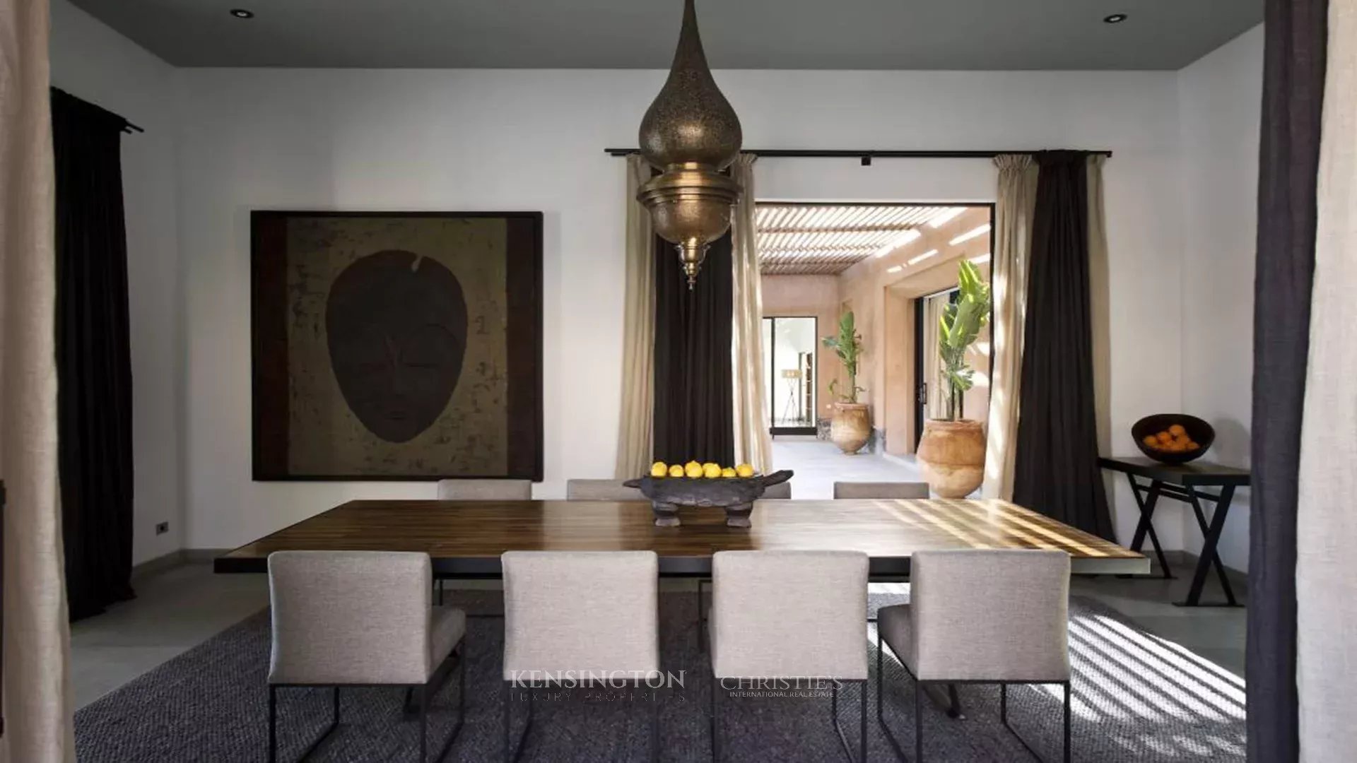 6 Bedroom Villa/Townhouse's Image 15