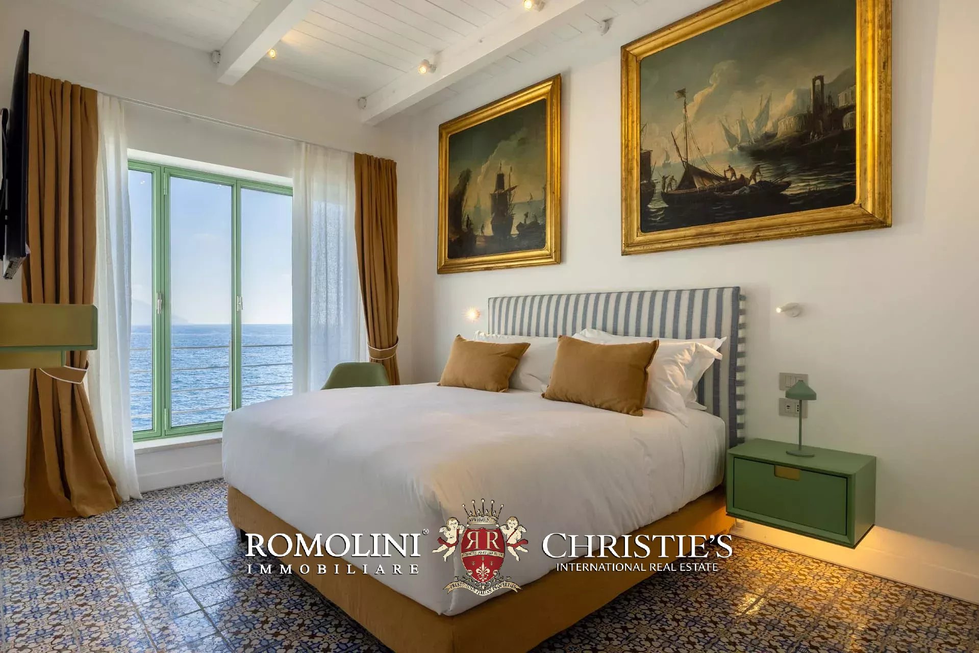 8 Bedroom Villa/Townhouse's Image 94