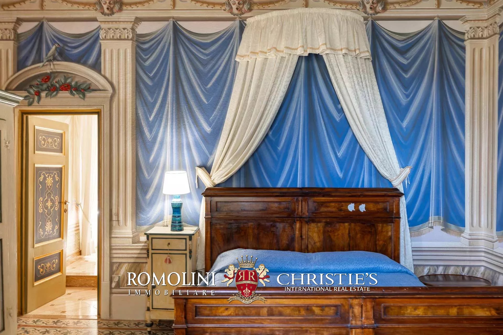 6 Bedroom Villa/Townhouse's Image 72