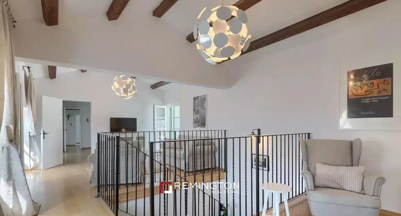 5 Bedroom Villa/Townhouse's Image 27
