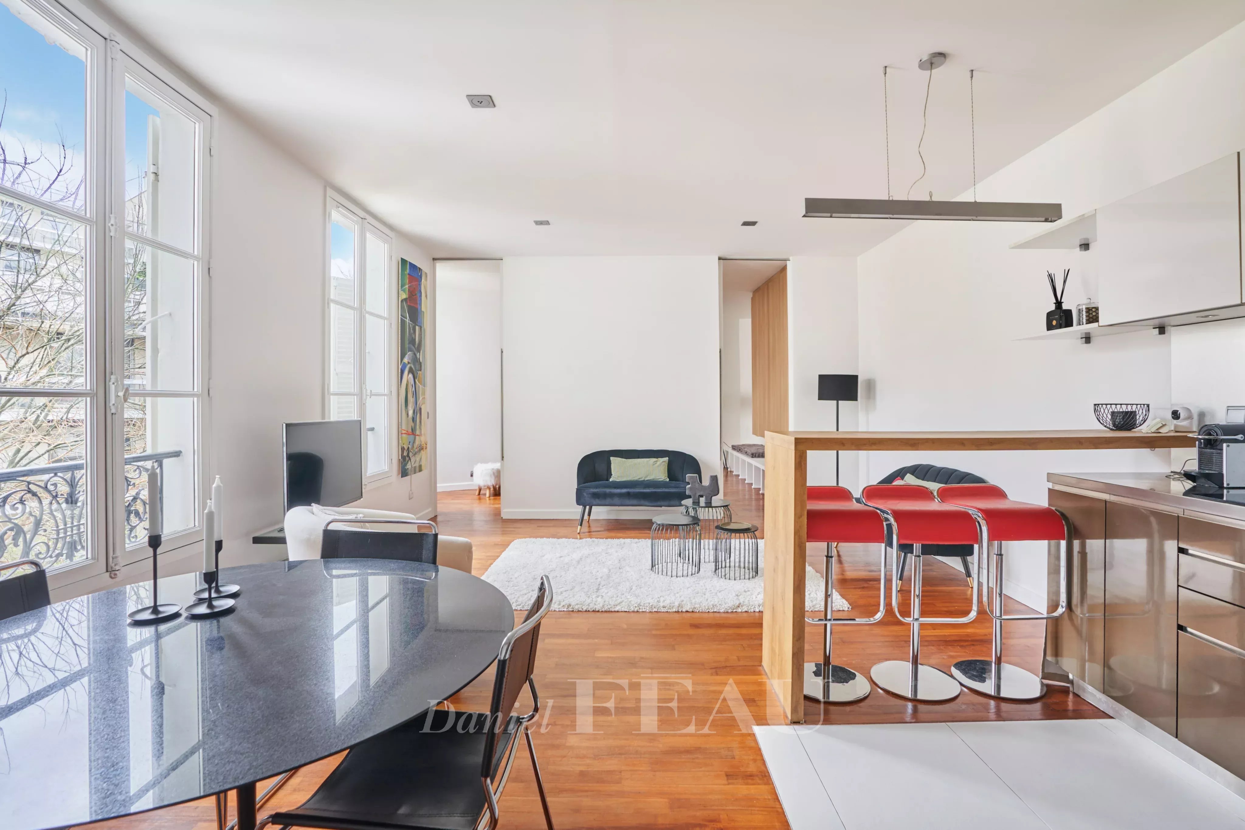 Sale Apartment Paris 16th