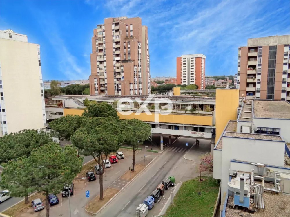 Vendita quadrilocale zona Laurentino- €210.000