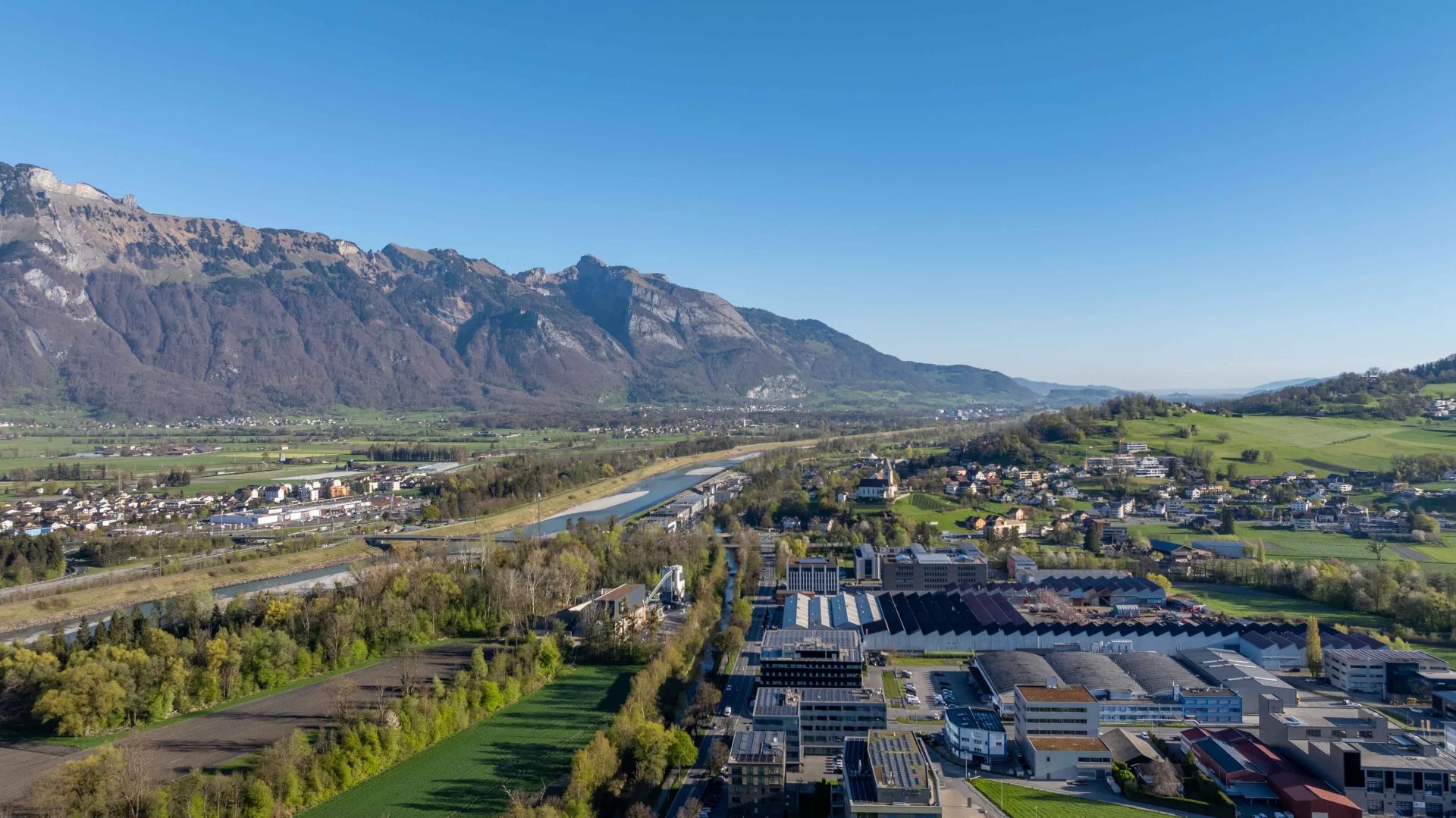 Repräsentative Büroimmobilie im Wirtschaftsraum Liechtenstein photo - 2