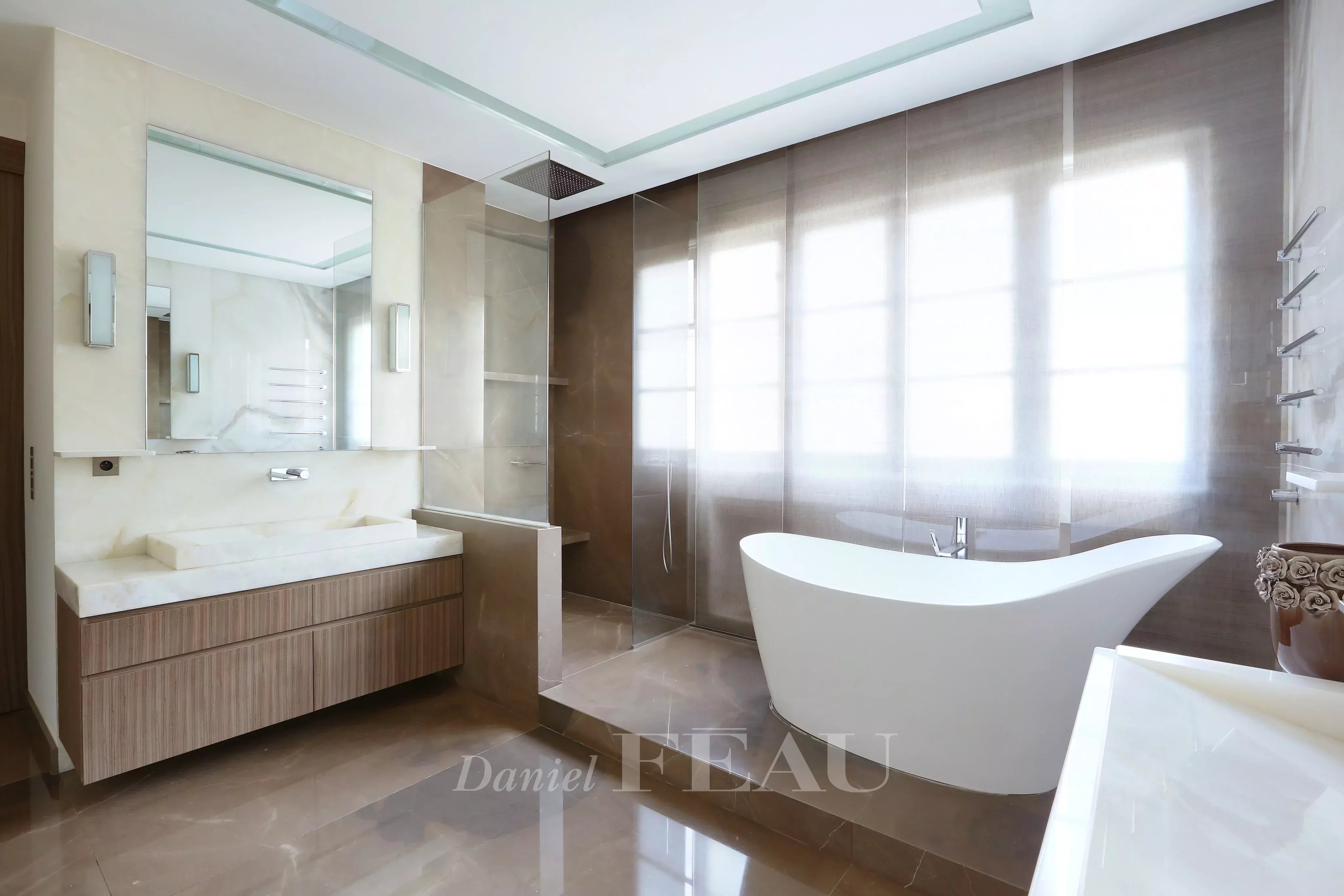 Rental Apartment Paris 16th