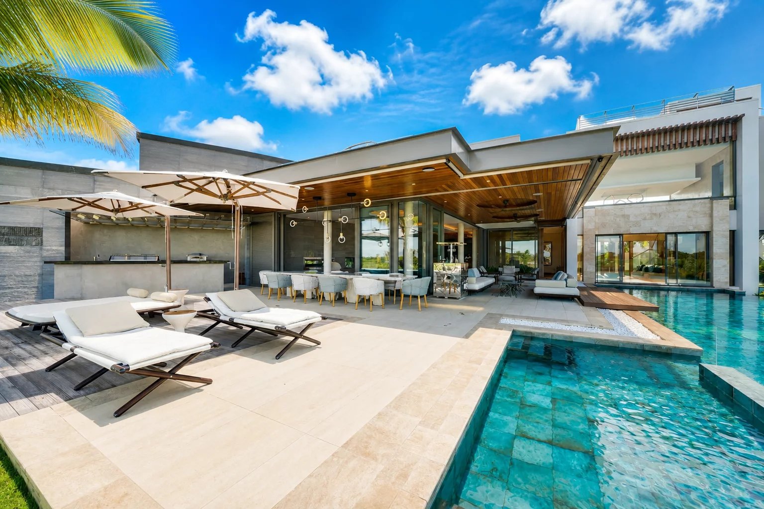 Villa Beau Champ  -  ref 6855908 (picture 1)