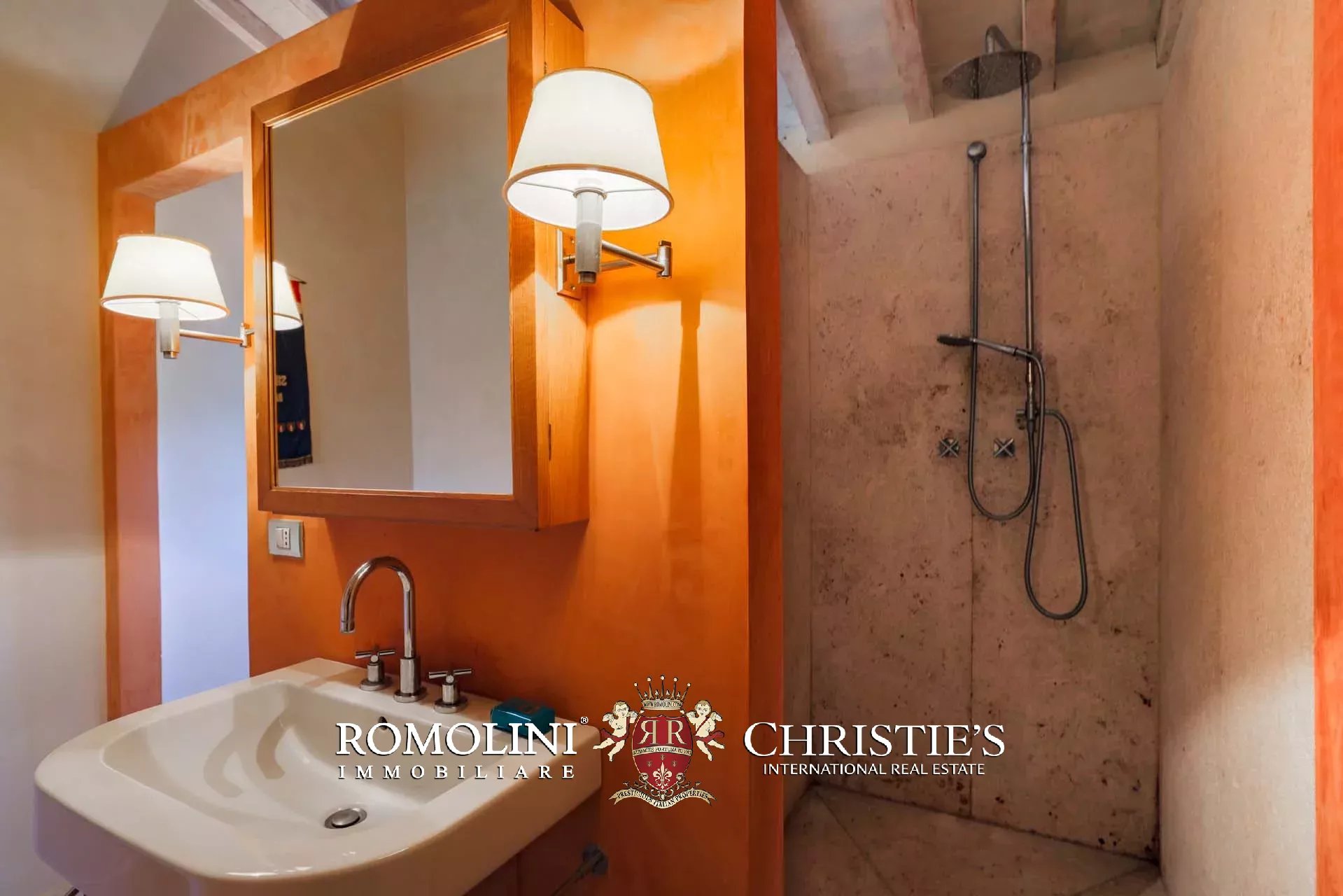 EQUESTRIAN SEA VIEW WINE ESTATE WITH VINEYARDS FOR SALE CLOSE TO BOLGHERI, TUSCANY