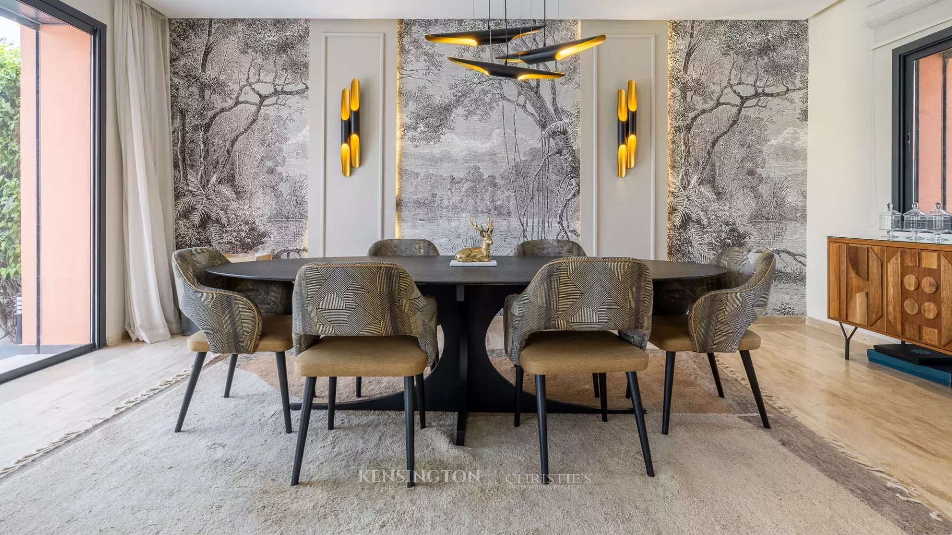 4 Bedroom Villa/Townhouse's Image 8