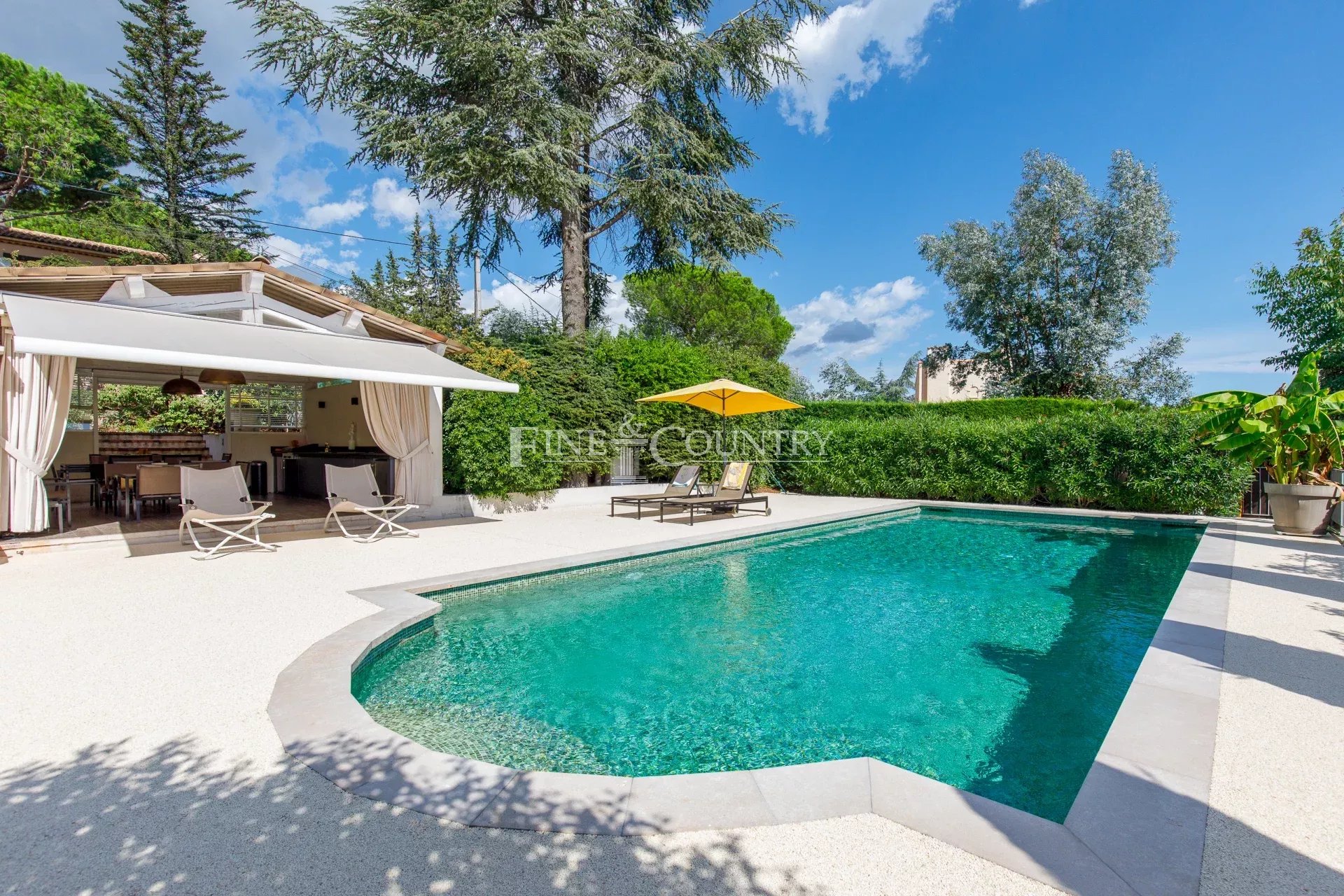 Photo of Villa For Sale Near Cannes Sea View