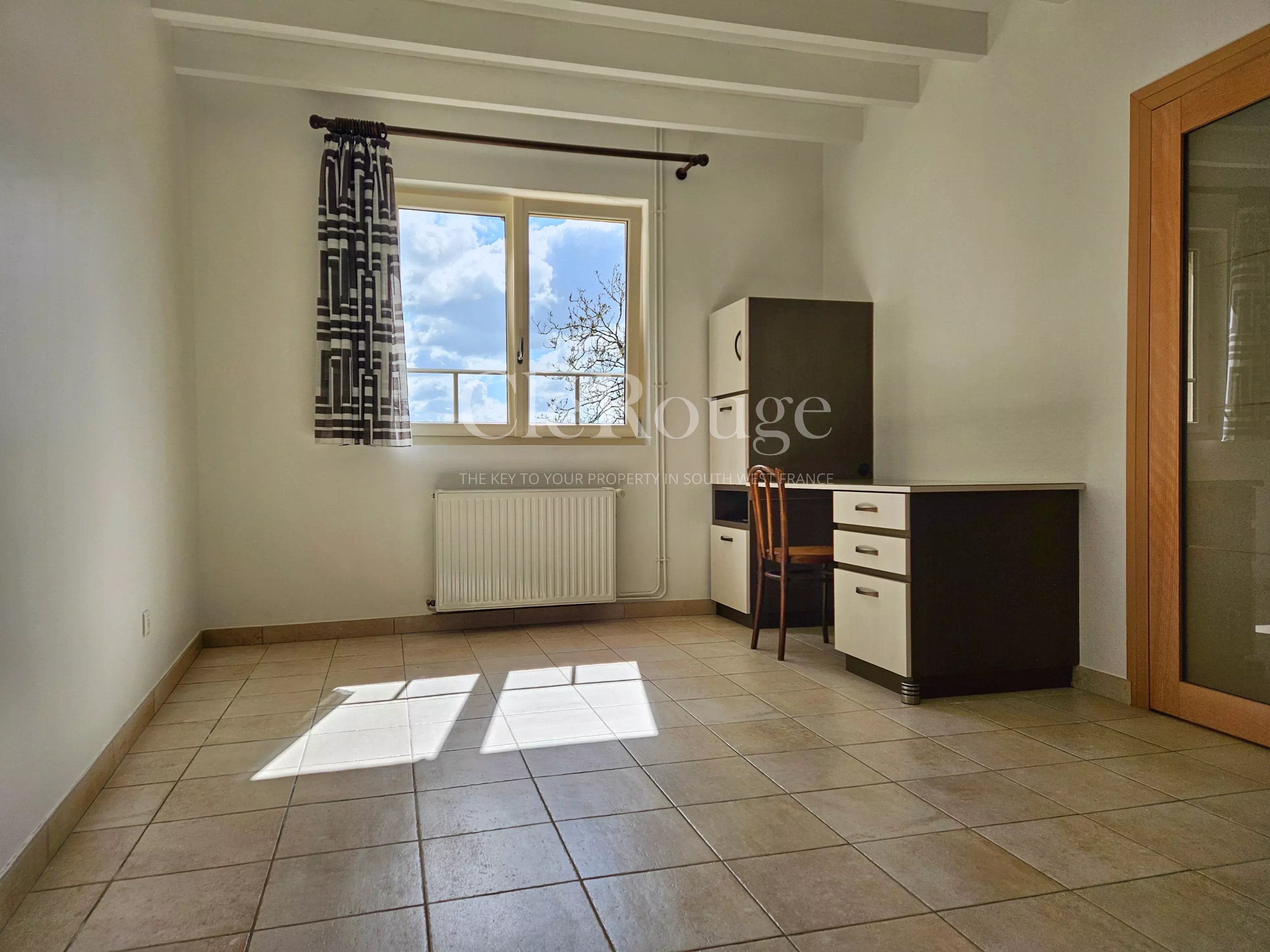 Charmante woning met prachtig uitzicht op 5 minuten van Gensac