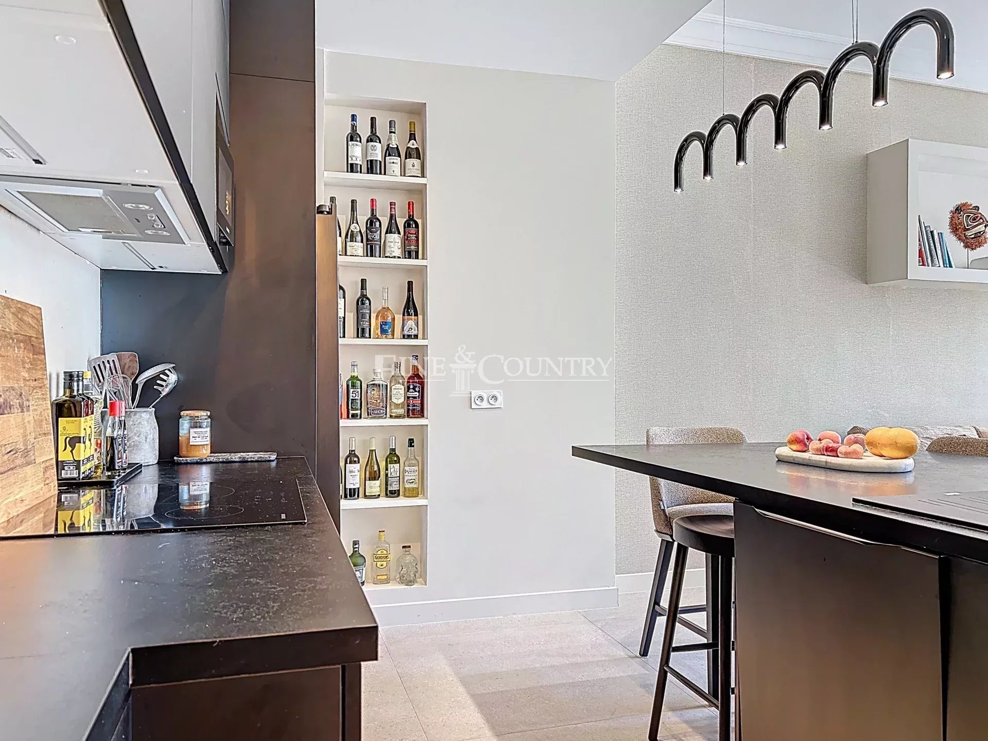 Photo of For sale apartment in Cannes within walking distance to the center, with workshop