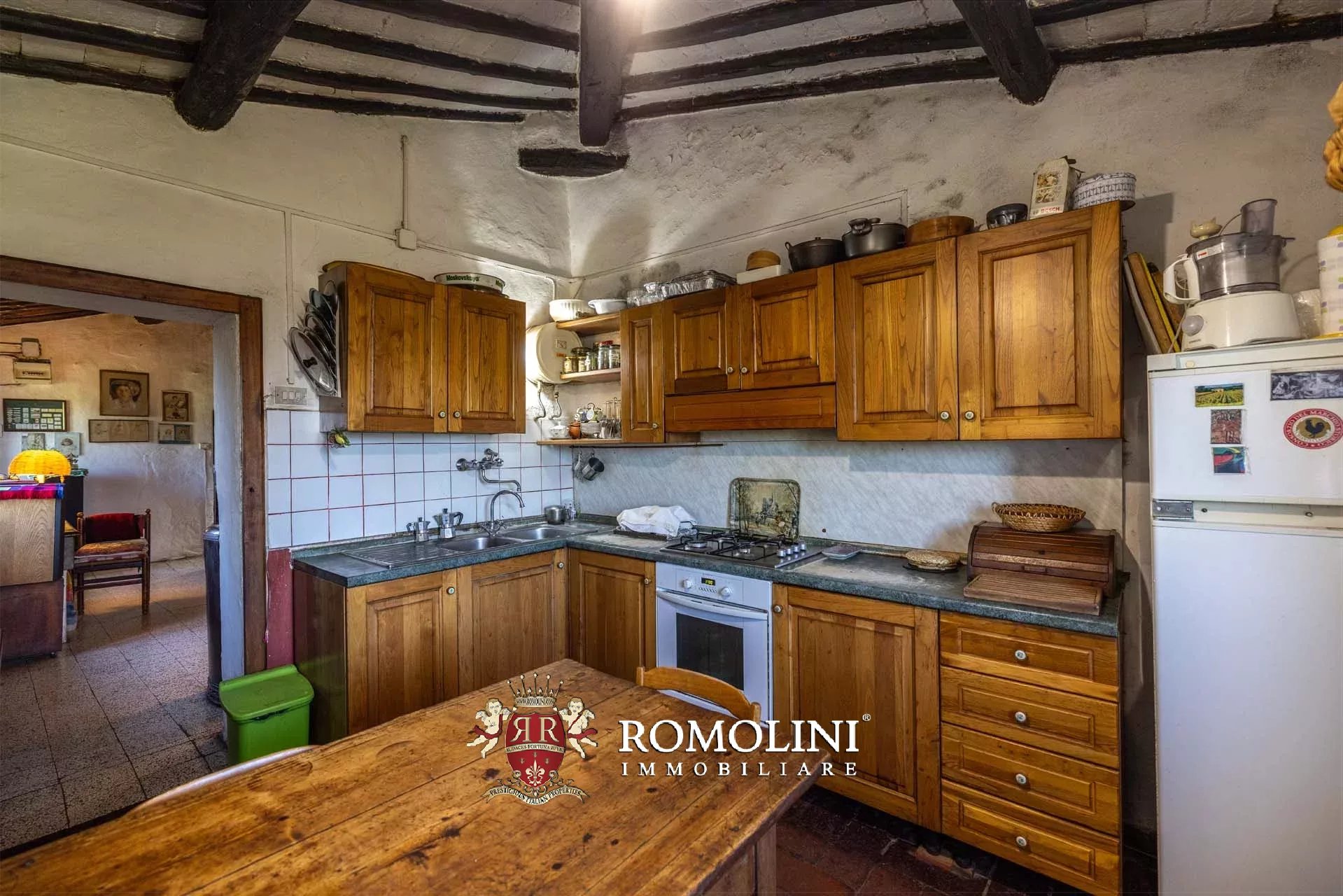 6 Bedroom Villa/Townhouse's Image 37
