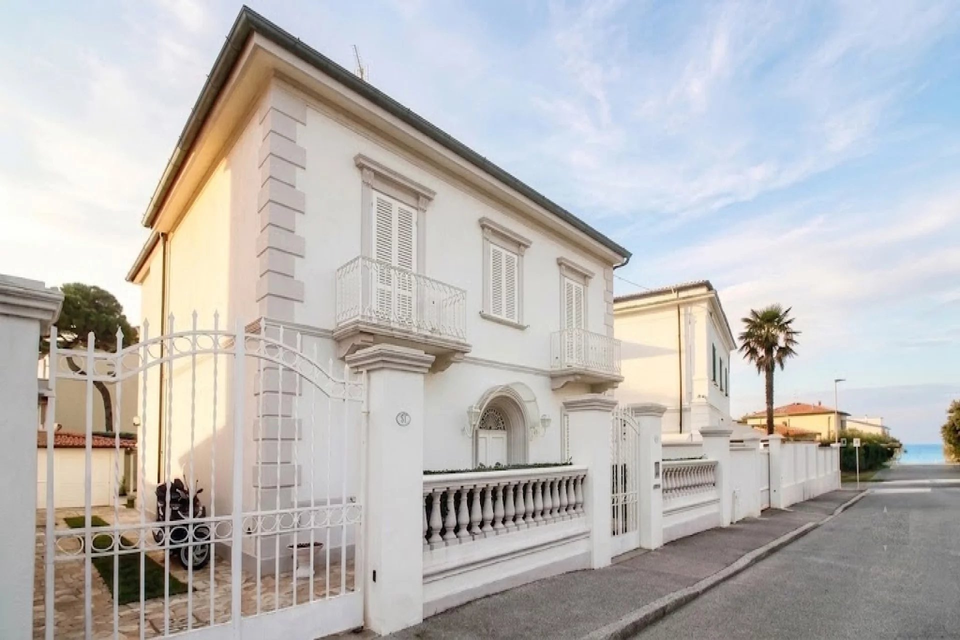 Vendita Villa Livorno Antignano - Banditella
