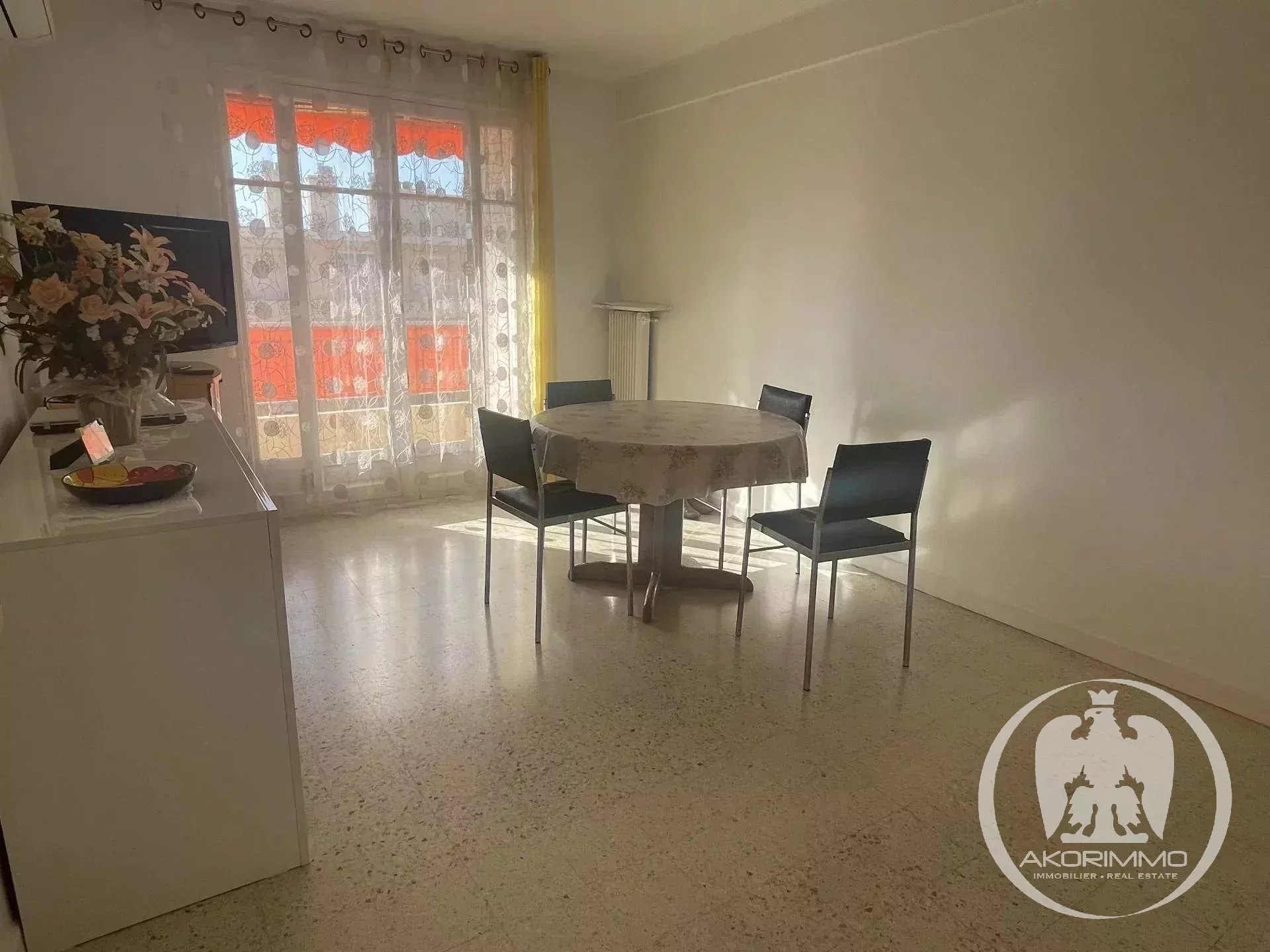 À VENDRE 2P ST ROCH DERNIER ÉTAGE TERRASSE