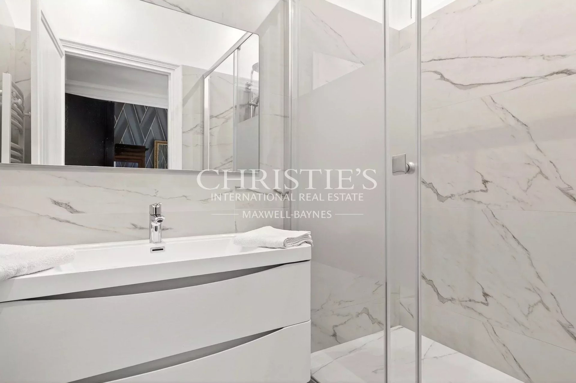 9 Bedroom Chateau's Image 47
