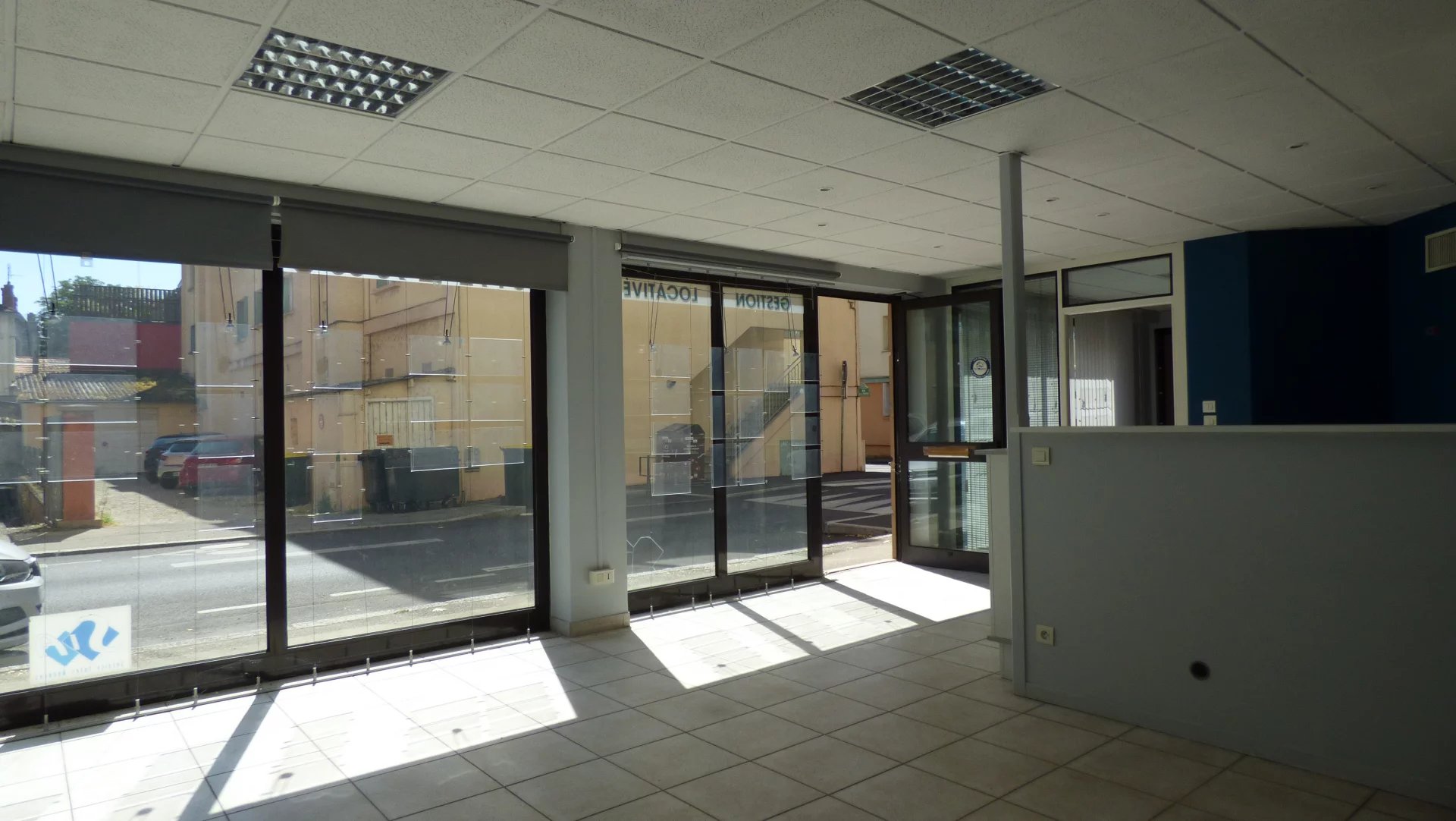 Local commercial 60 m² centre Fontaines-sur-Saône